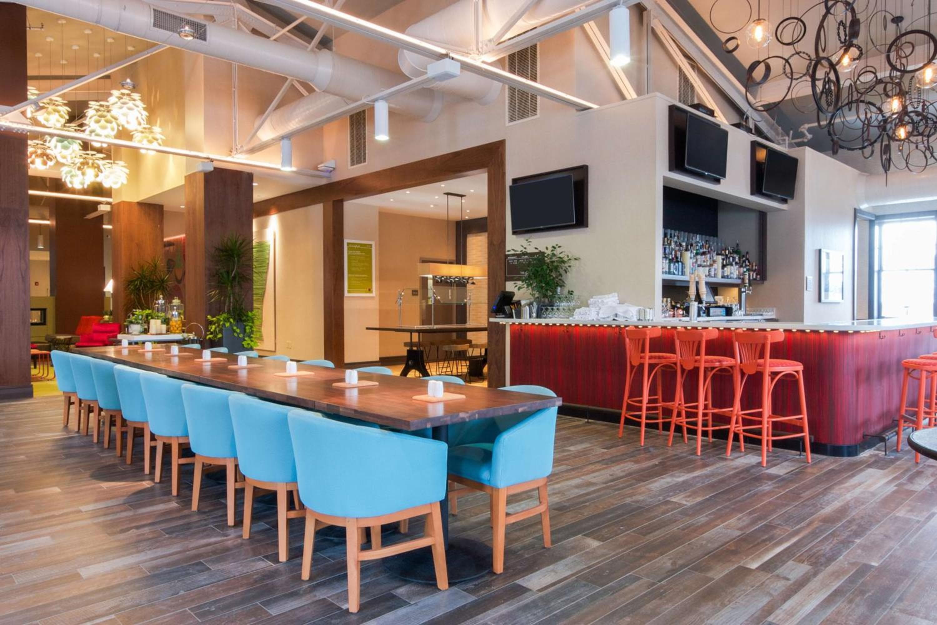 Hilton Garden Inn Burlington Downtown