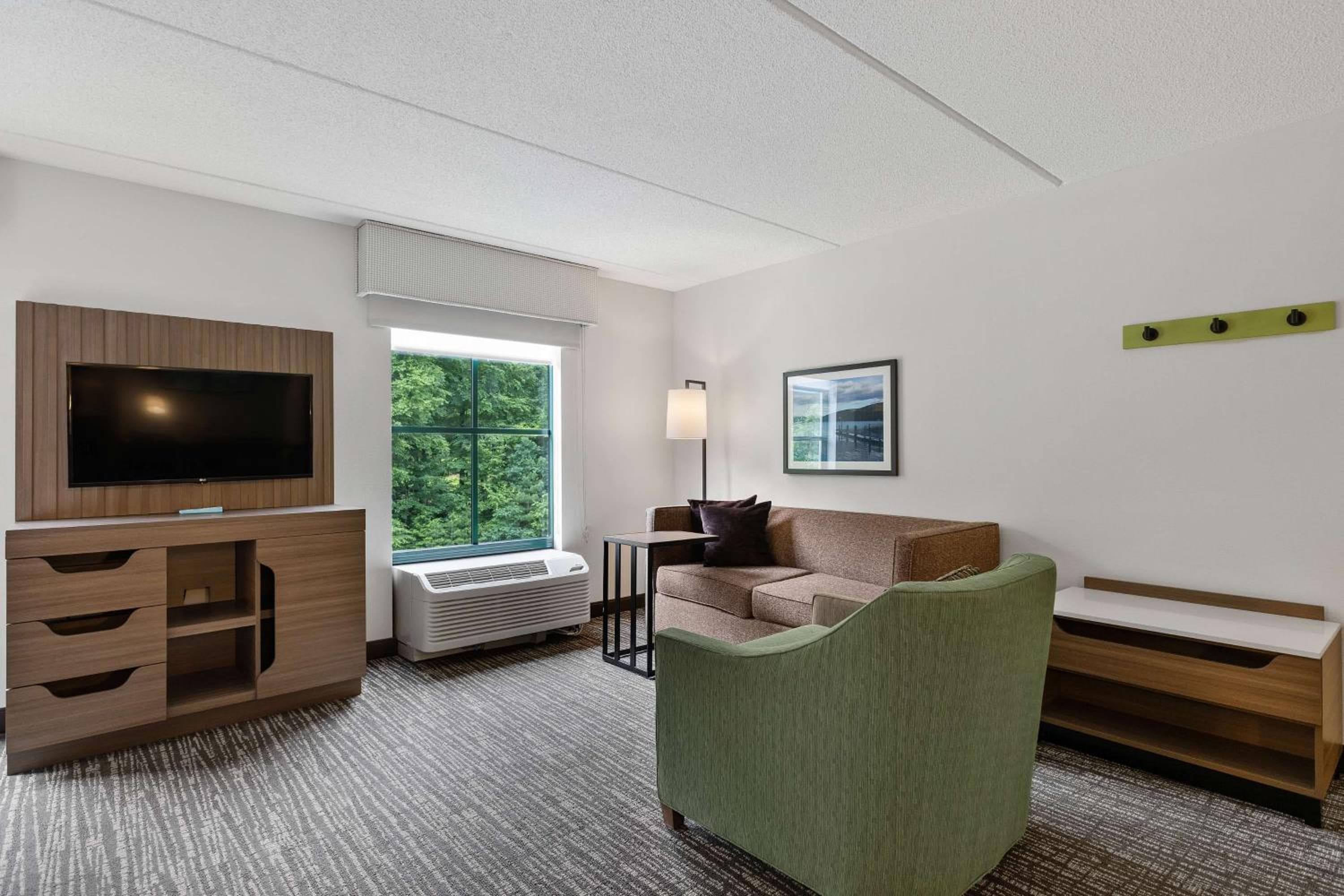 Hampton Inn & Suites Lake George