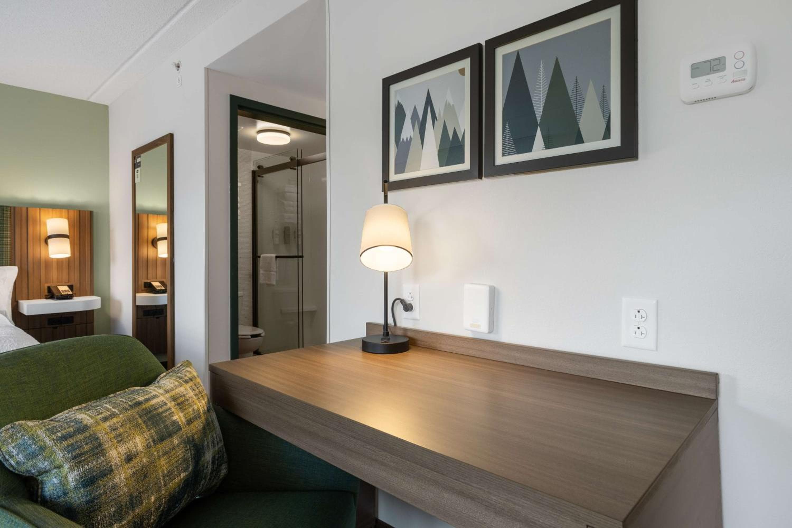 Hampton Inn & Suites Lake George