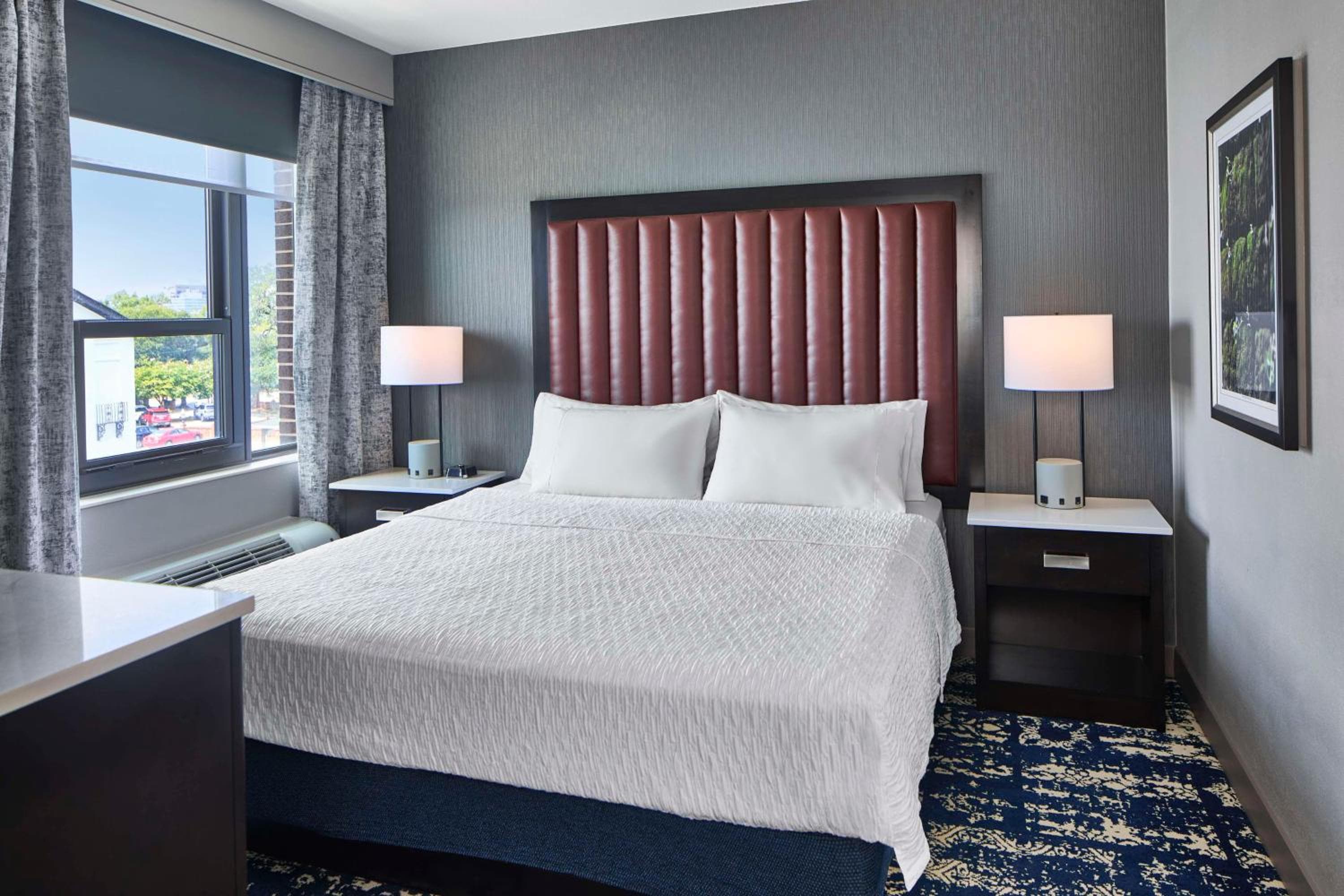 Homewood Suites Savannah Historic District/Riverfront