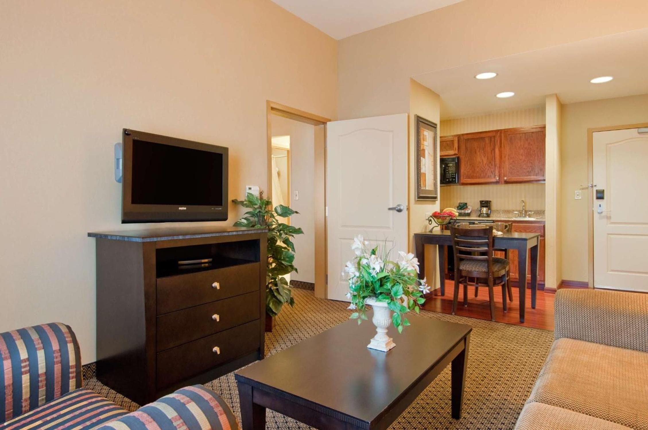 Homewood Suites by Hilton Tulsa-South