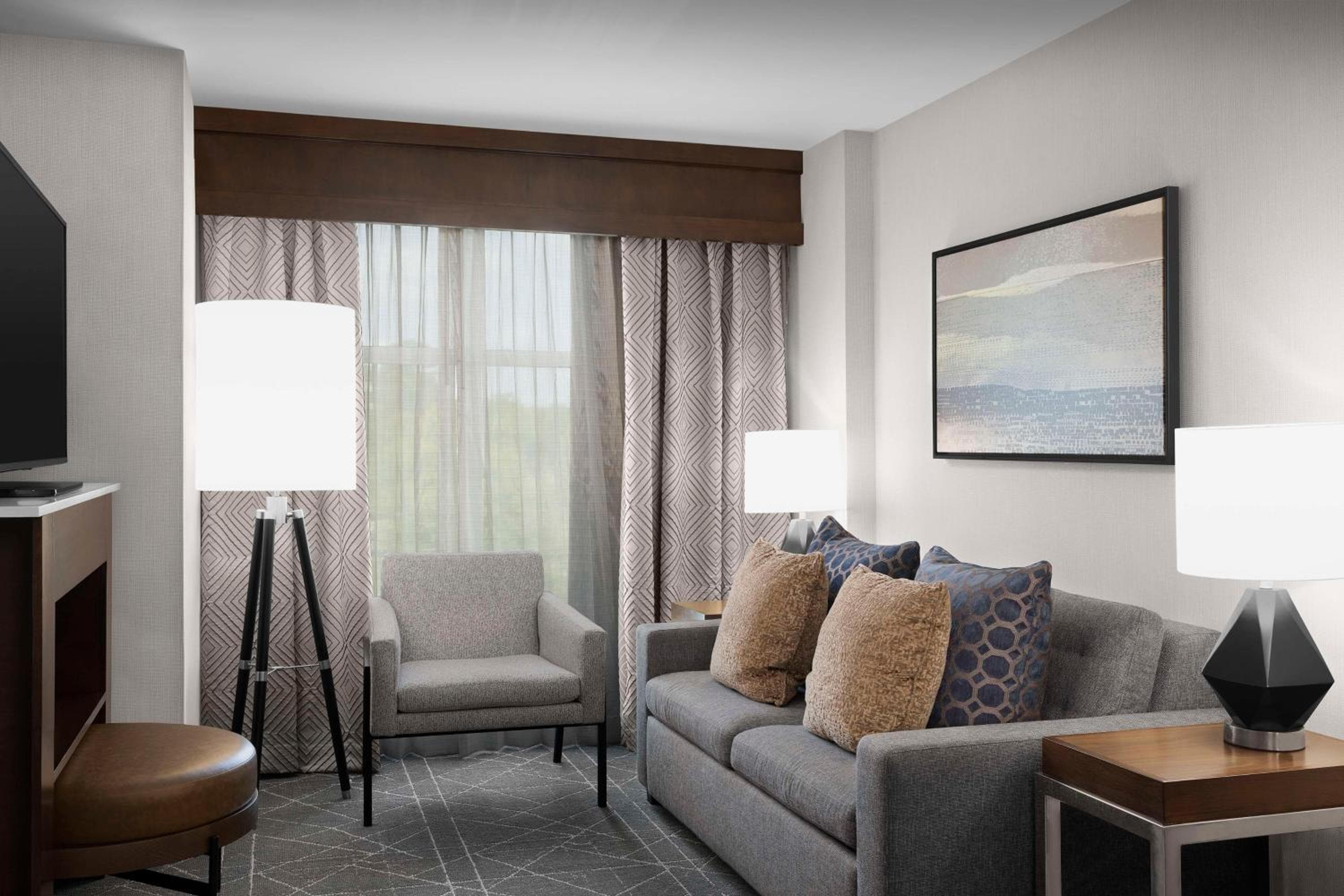 Embassy Suites Atlanta - Kennesaw Town Center
