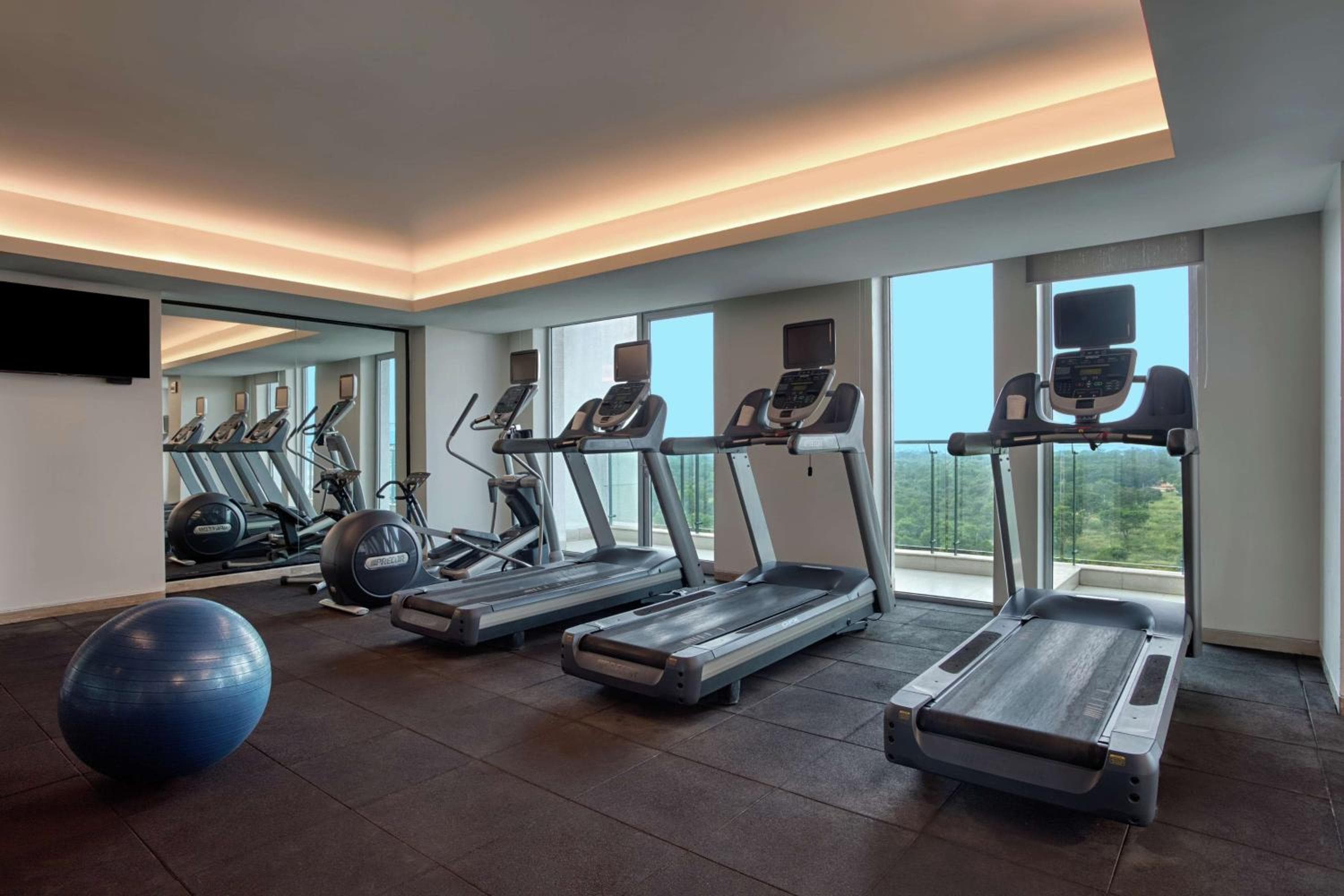 DoubleTree Suites by Hilton Bengaluru Outer Ring Road