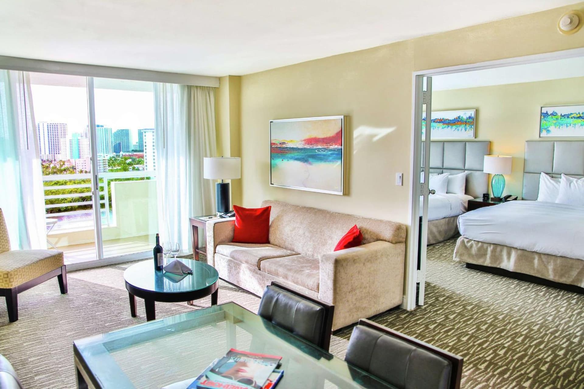 GALLERY One - A DoubleTree Suites by Hilton Hotel