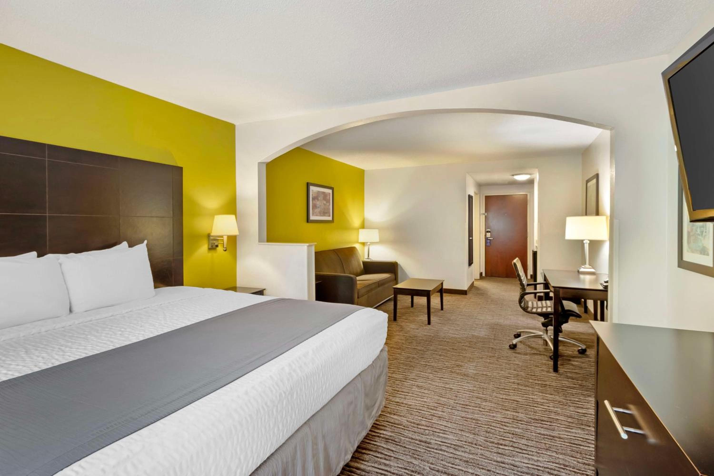 Best Western Magnolia Inn and Suites