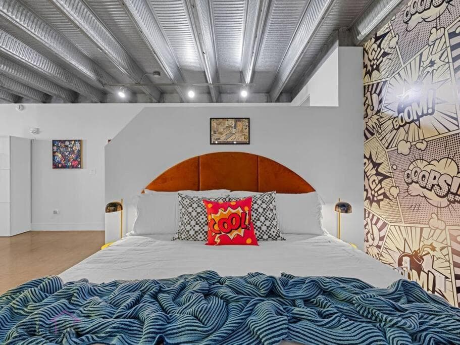 Urban Pop Loft, Near ICE District, UG Parking