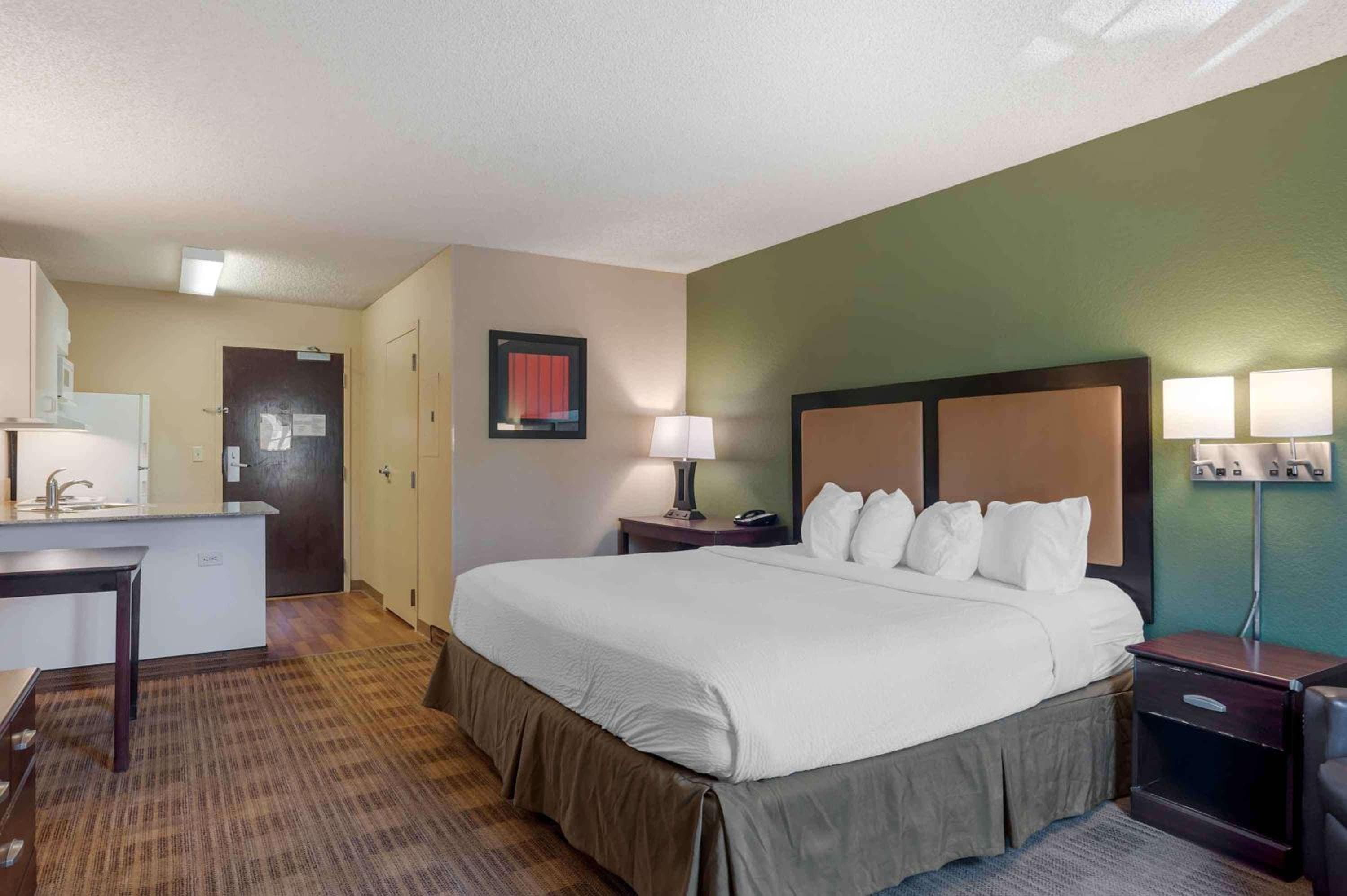 Extended Stay America Suites - Orange County - Lake Forest