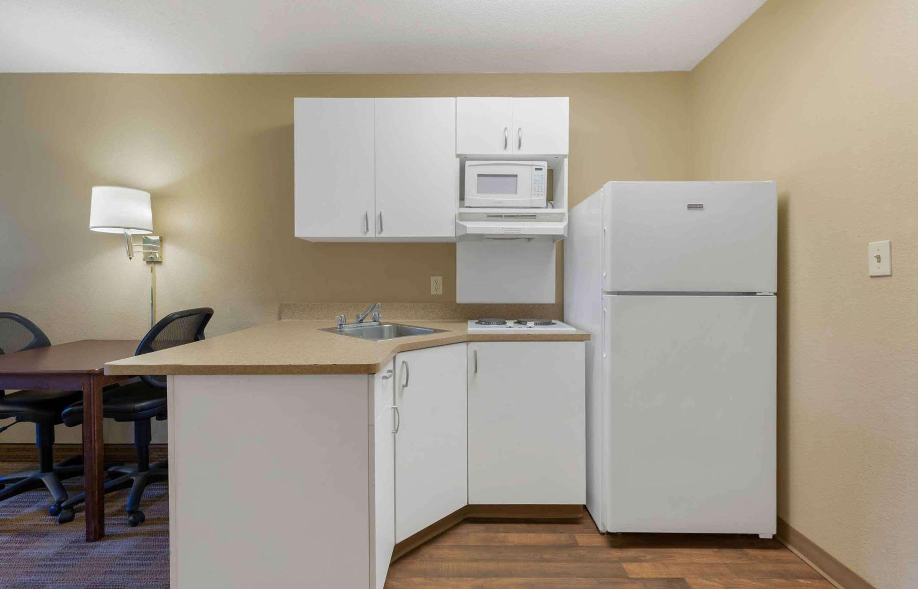 Extended Stay America Suites - Chicago - Burr Ridge