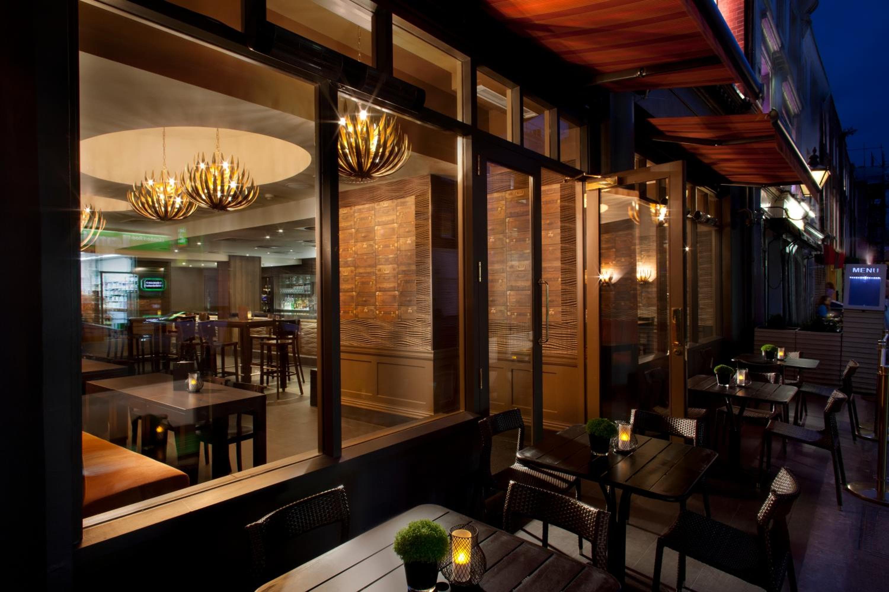 restaurant