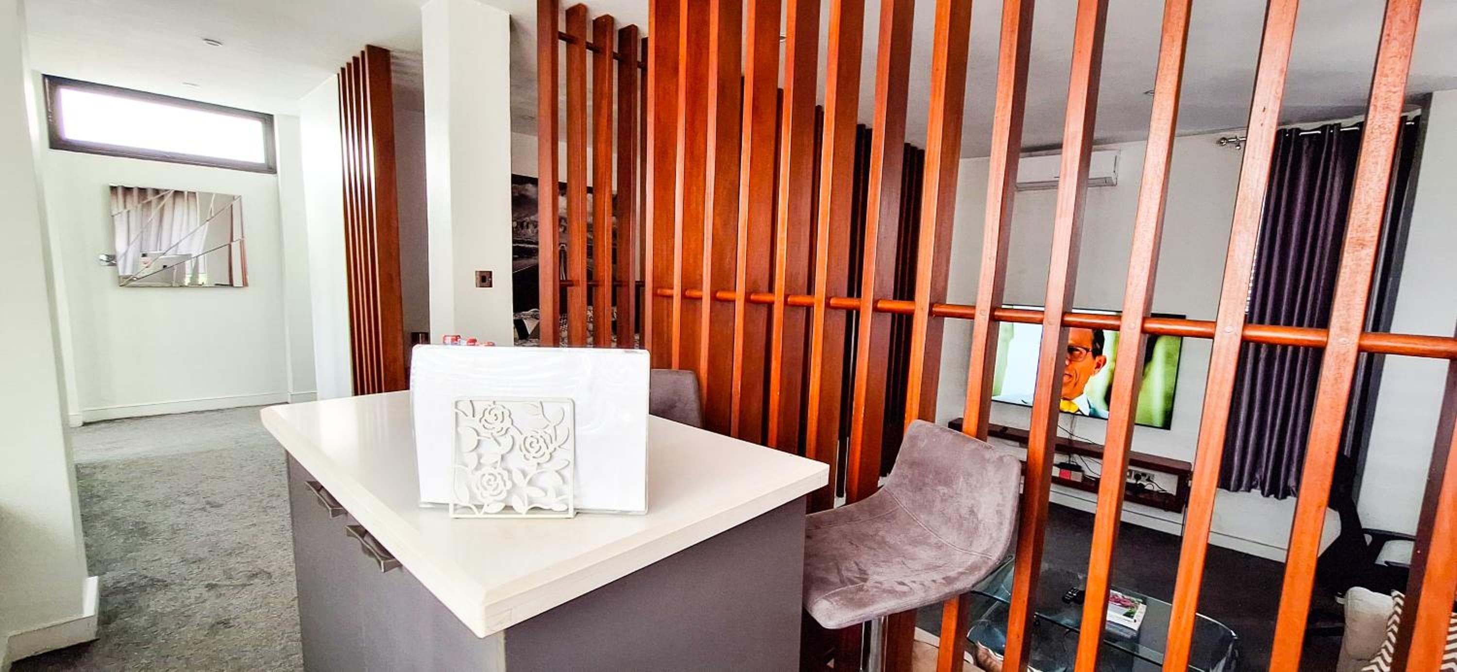 Beaufort Cozy Luxury Hideout with Restaurant, FREE Swimming pools & Gym, 10 mins from Airport, 24-7 Security Guards, Backup Power, Close to Tourist Attract