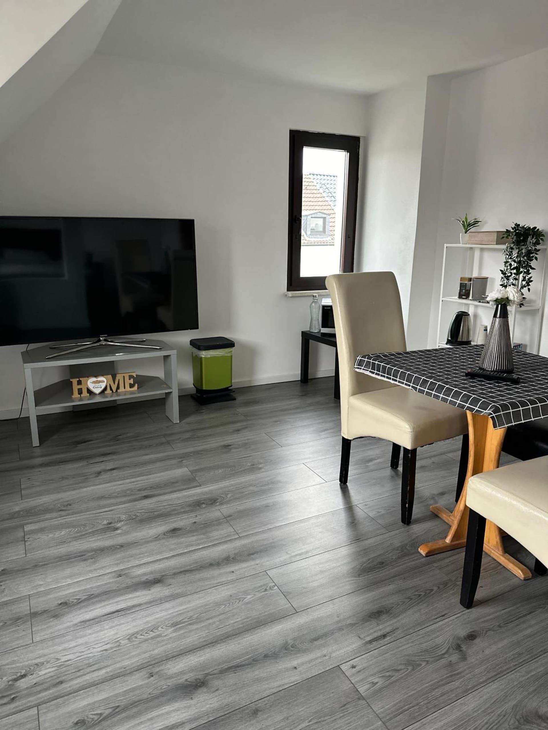 HomeBerg Duisburg - feine 3 Zimmer, 4 Betten, 60qm in Top Lage