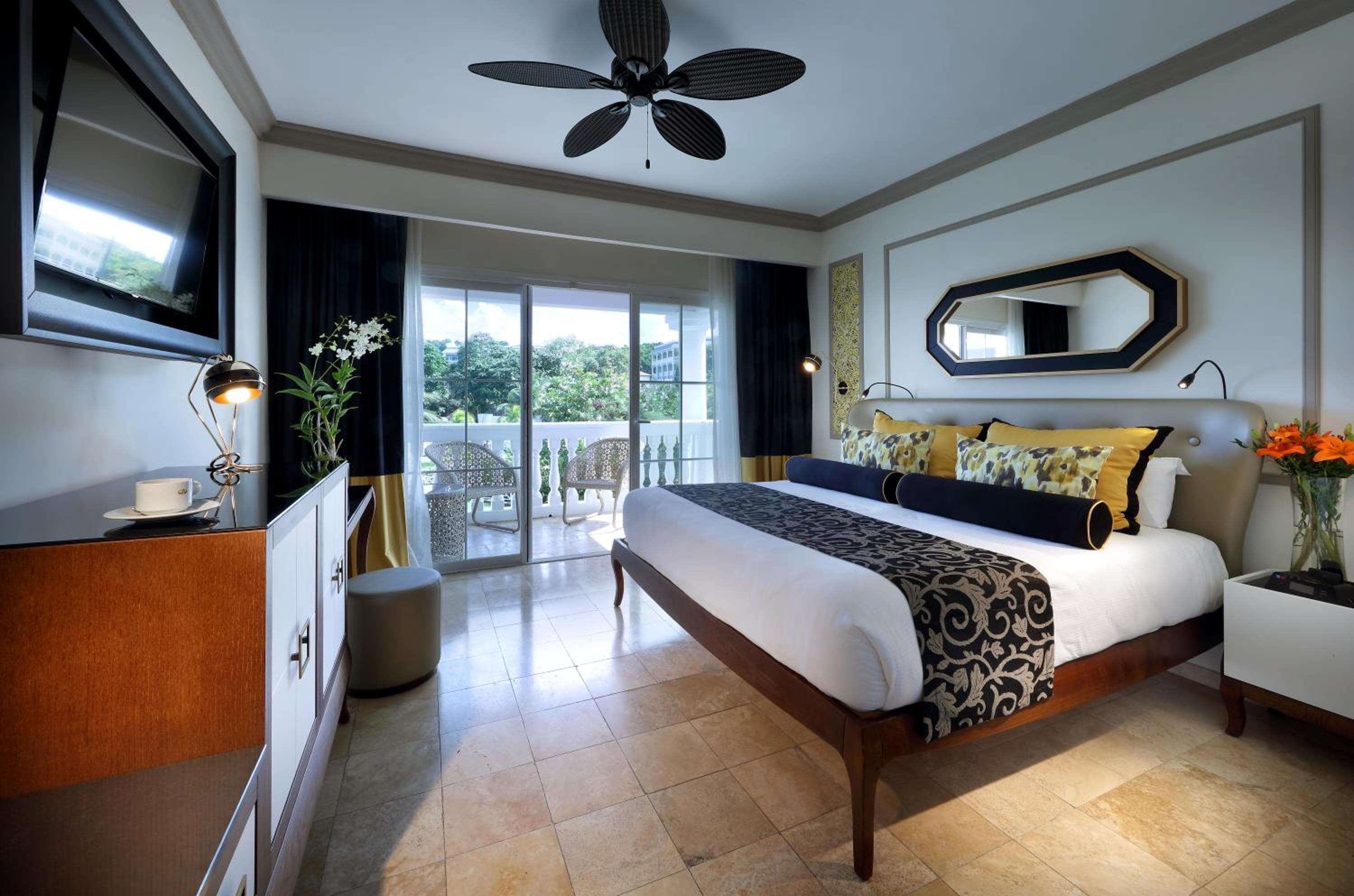Grand Palladium Lady Hamilton Resort & Spa - All Inclusive