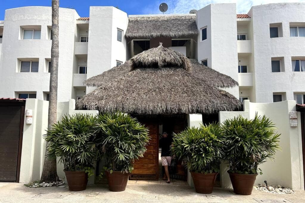 BEACH GETAWAY! Luxury Beachfront Condo in Punta de Mita!