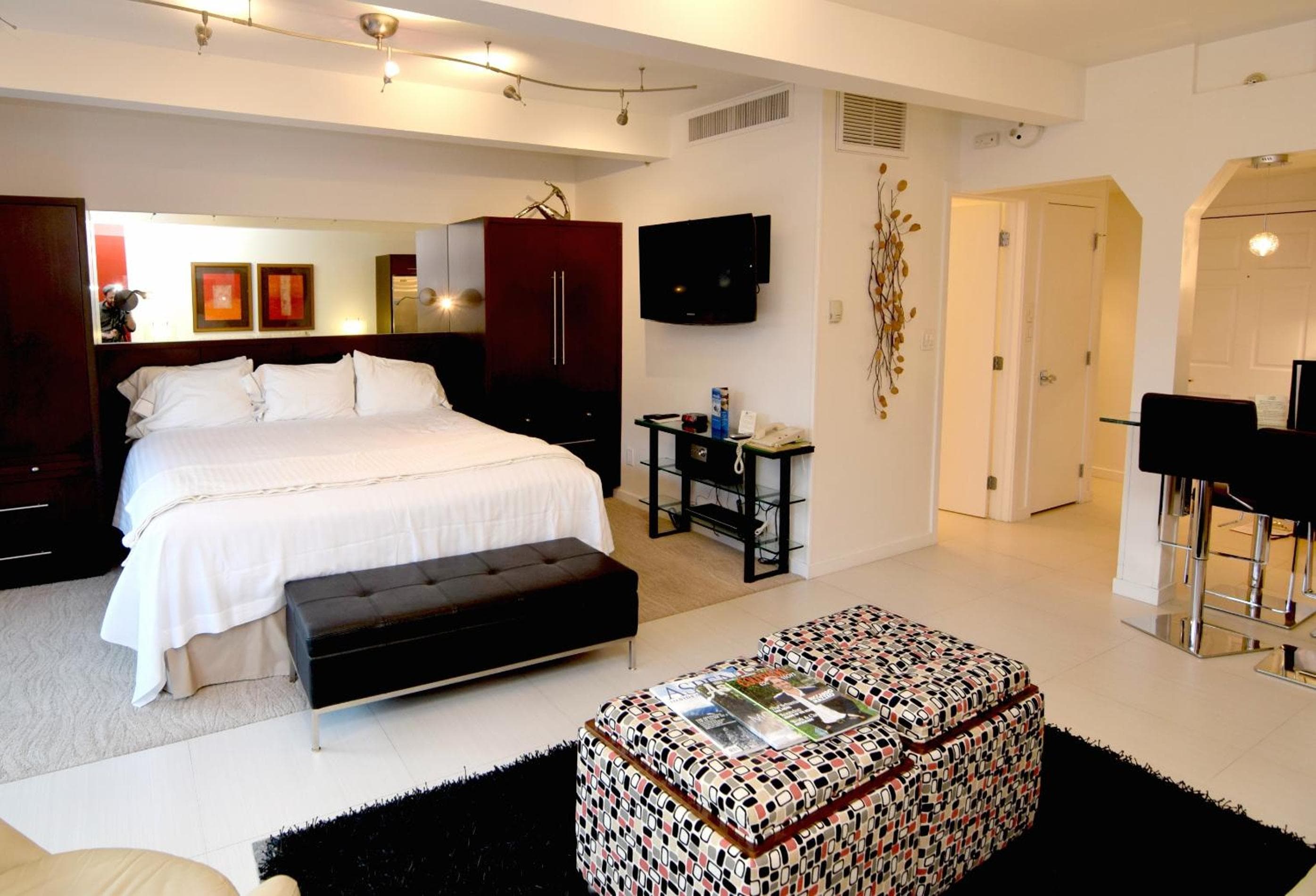 Aspen Square Condominium Hotel