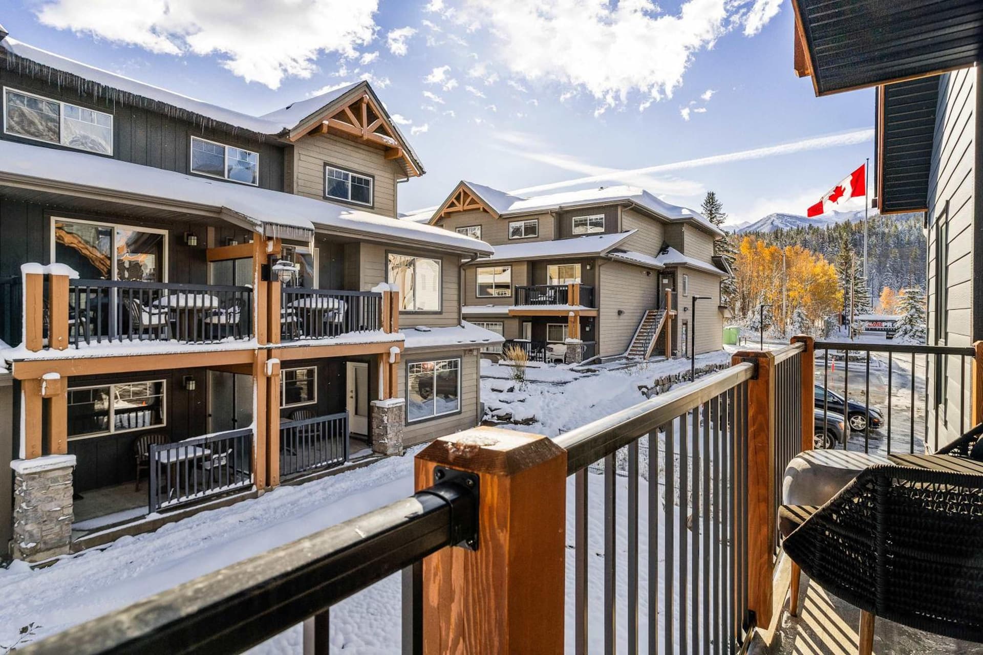 Outdoor heated pool and hot tub Stunning 3Bd sanctuary