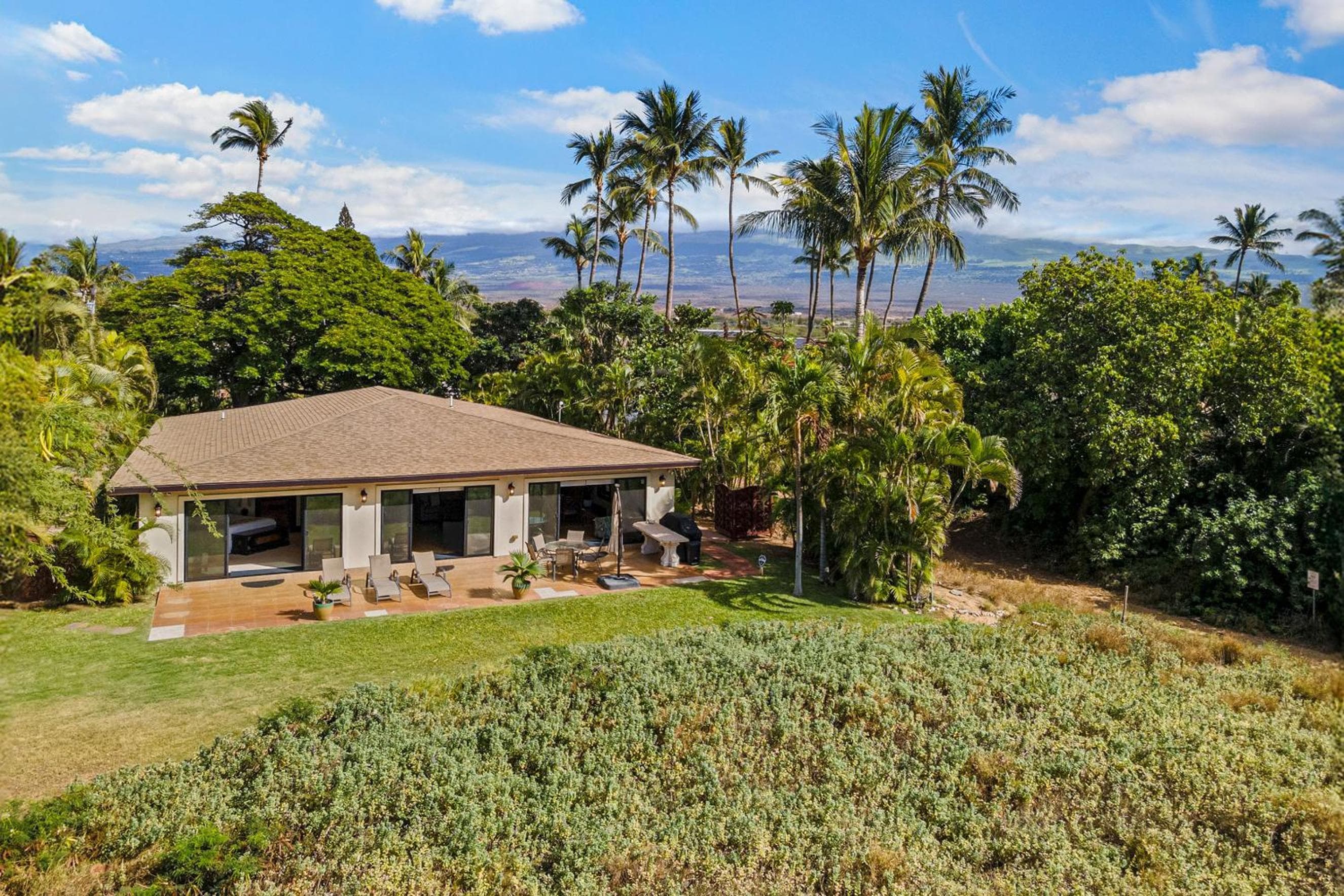 Kihei Ocean Front Hale - Private Home w/ Dramatic Ocean Views