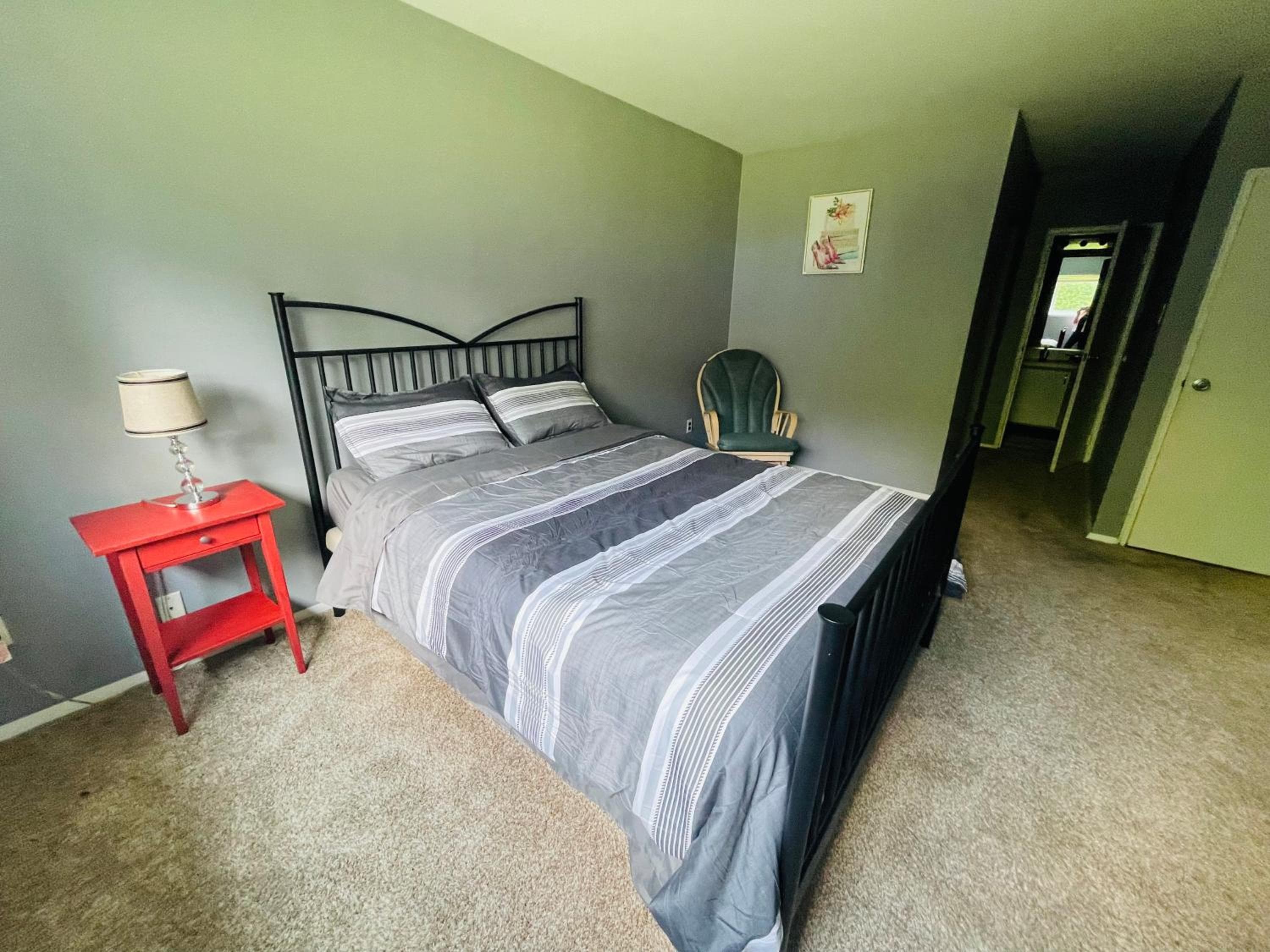 2br 2b, Spacious, Great Location