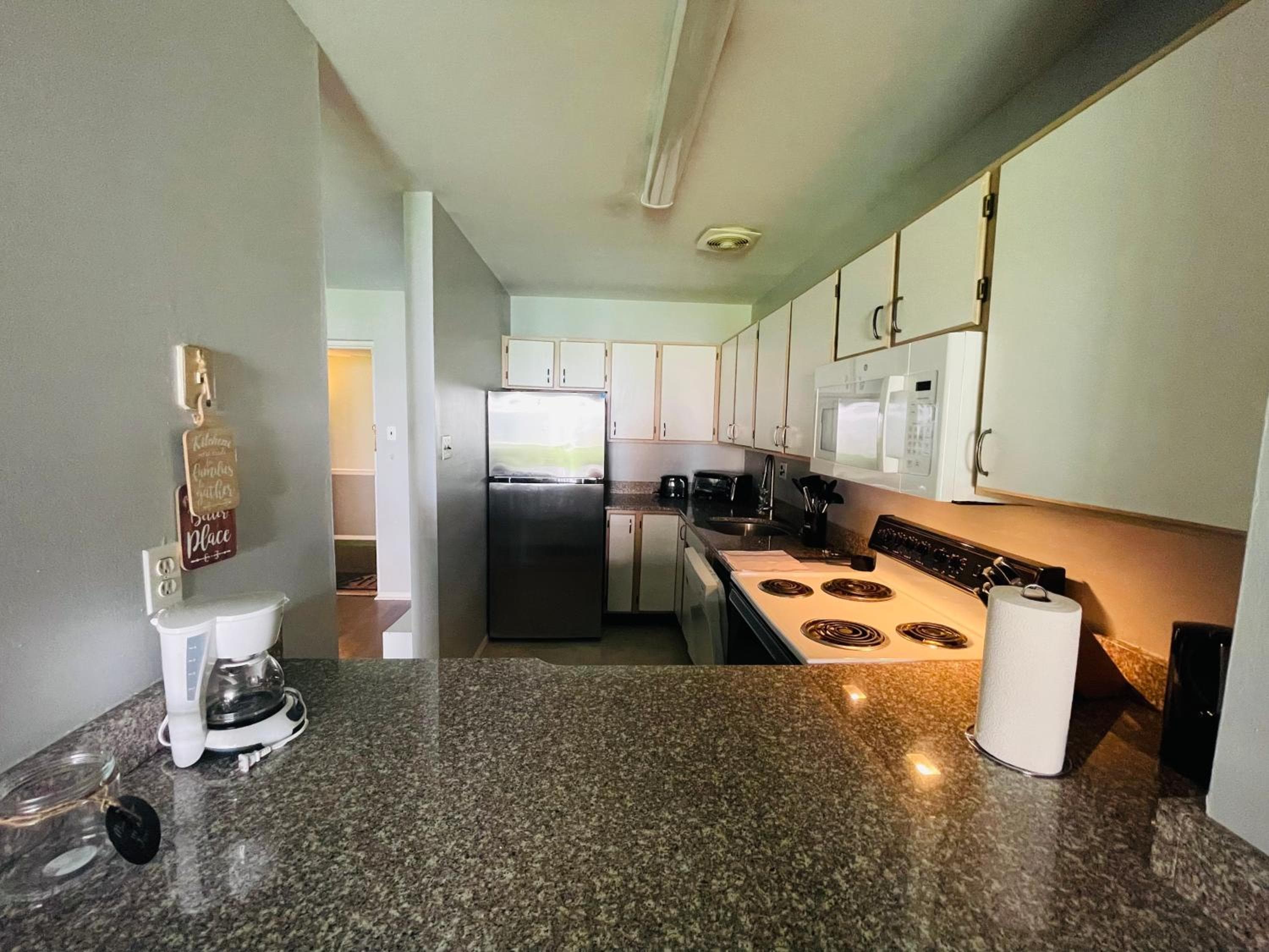 2br 2b, Spacious, Great Location