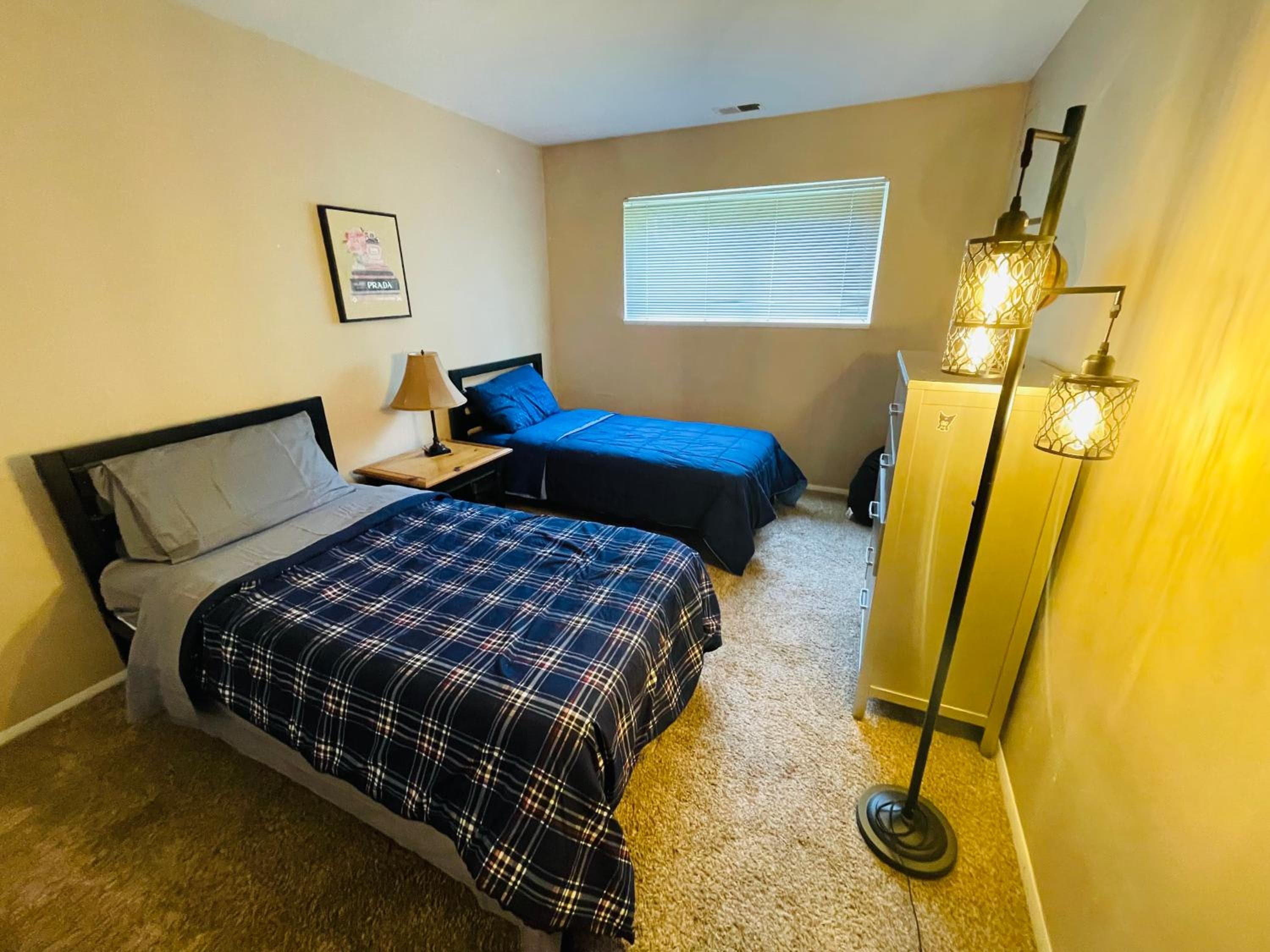 2br 2b, Spacious, Great Location