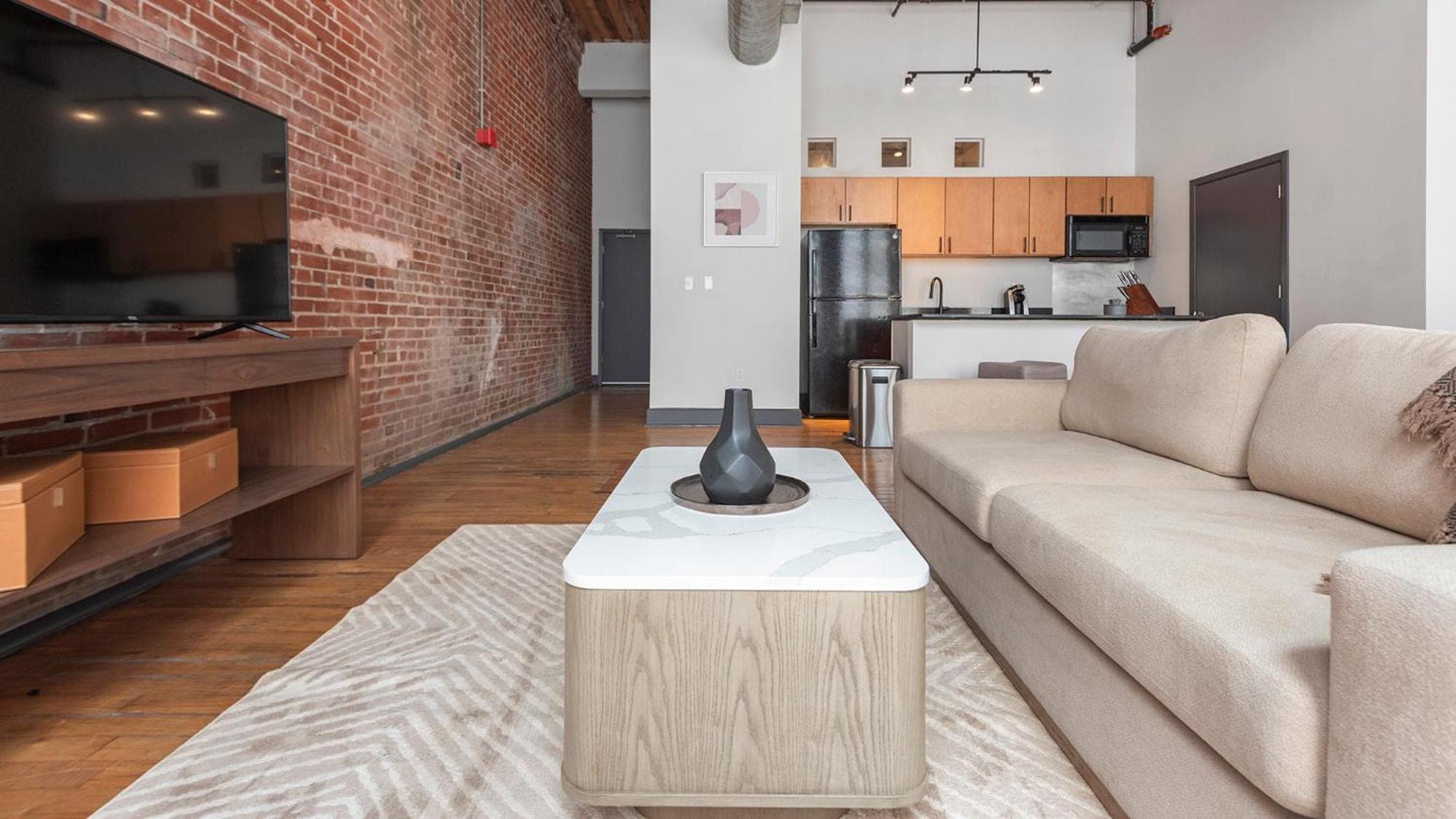 Six Cord Apartments by Barsala