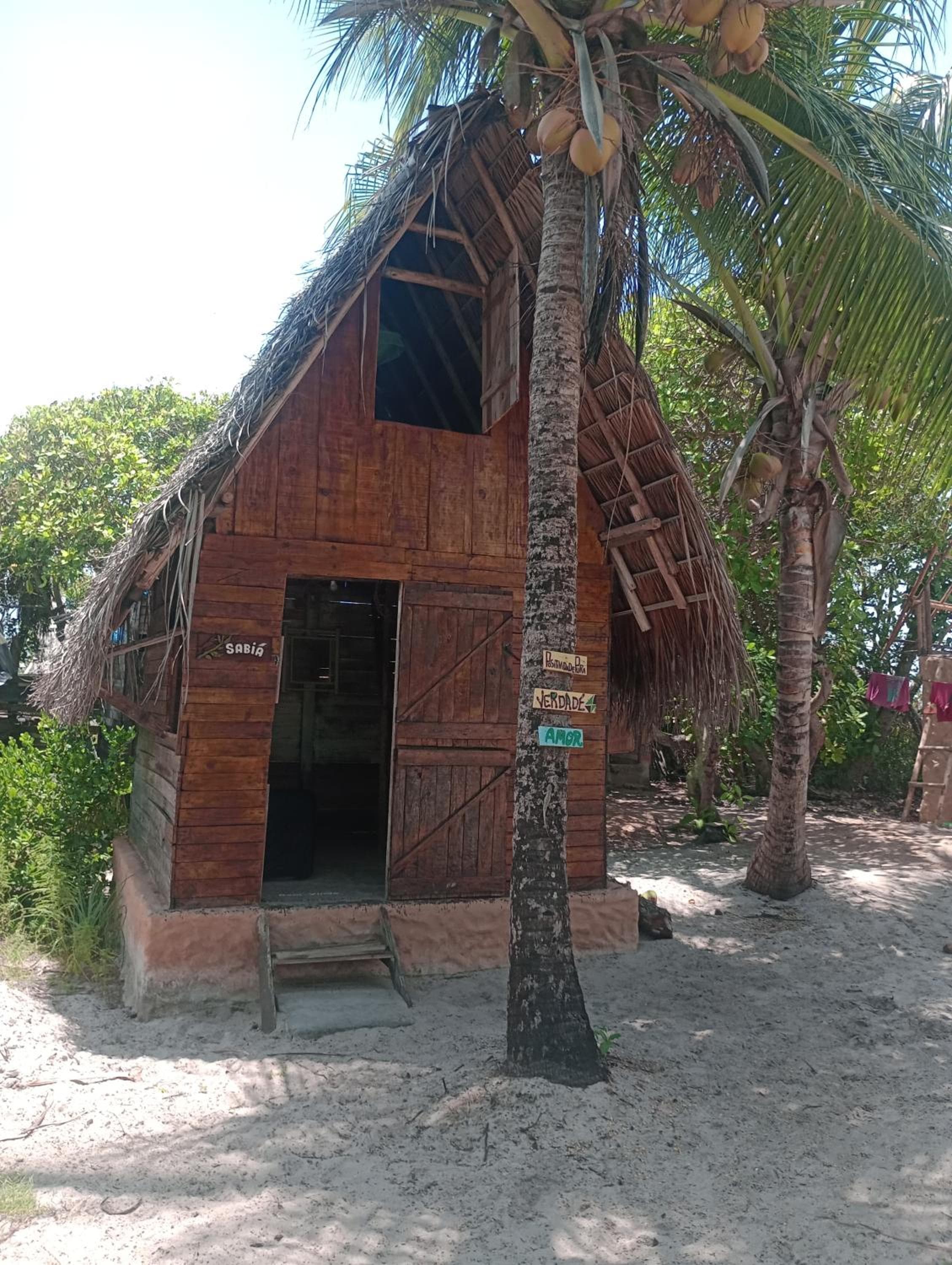 Cabana Sabiá