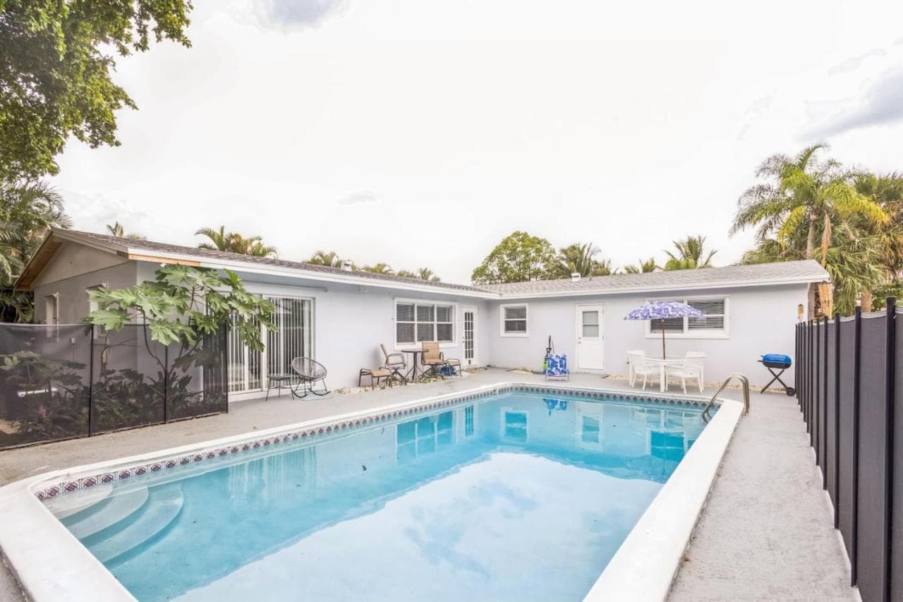 Spacious home with awesome pool