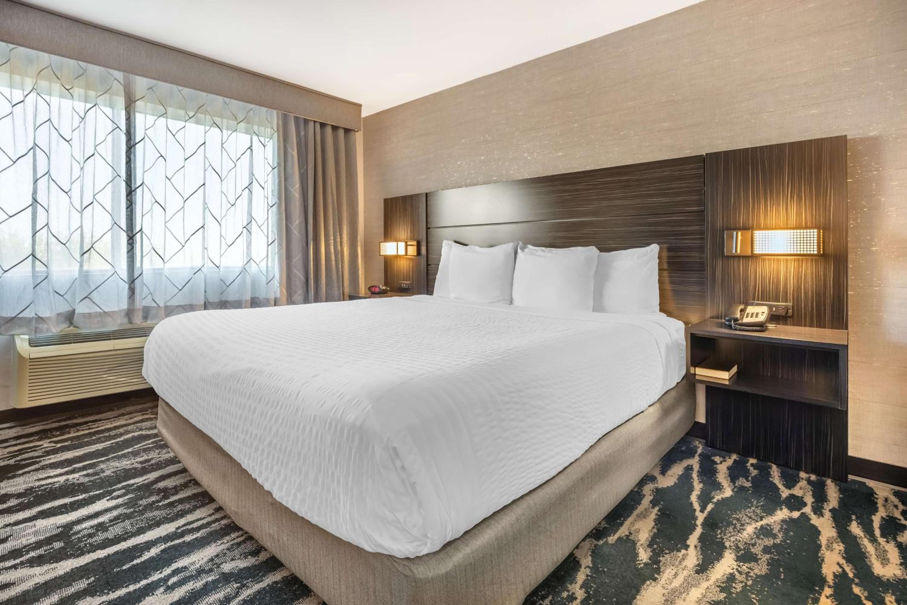 Best Western Plus North Las Vegas Inn & Suites