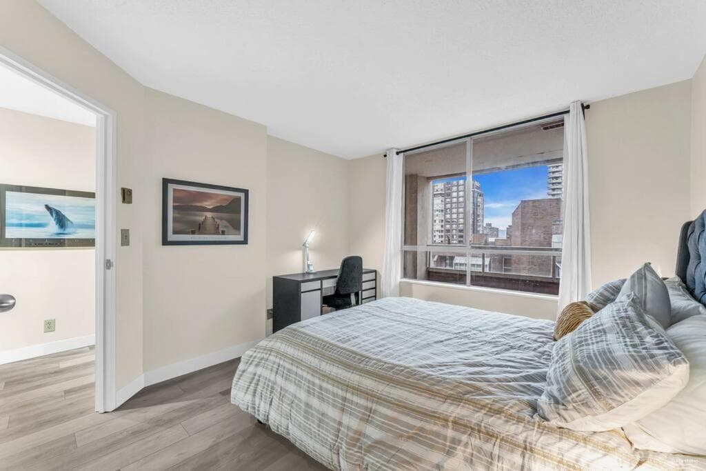 Beautiful City Two Beds Suite with Free Parking