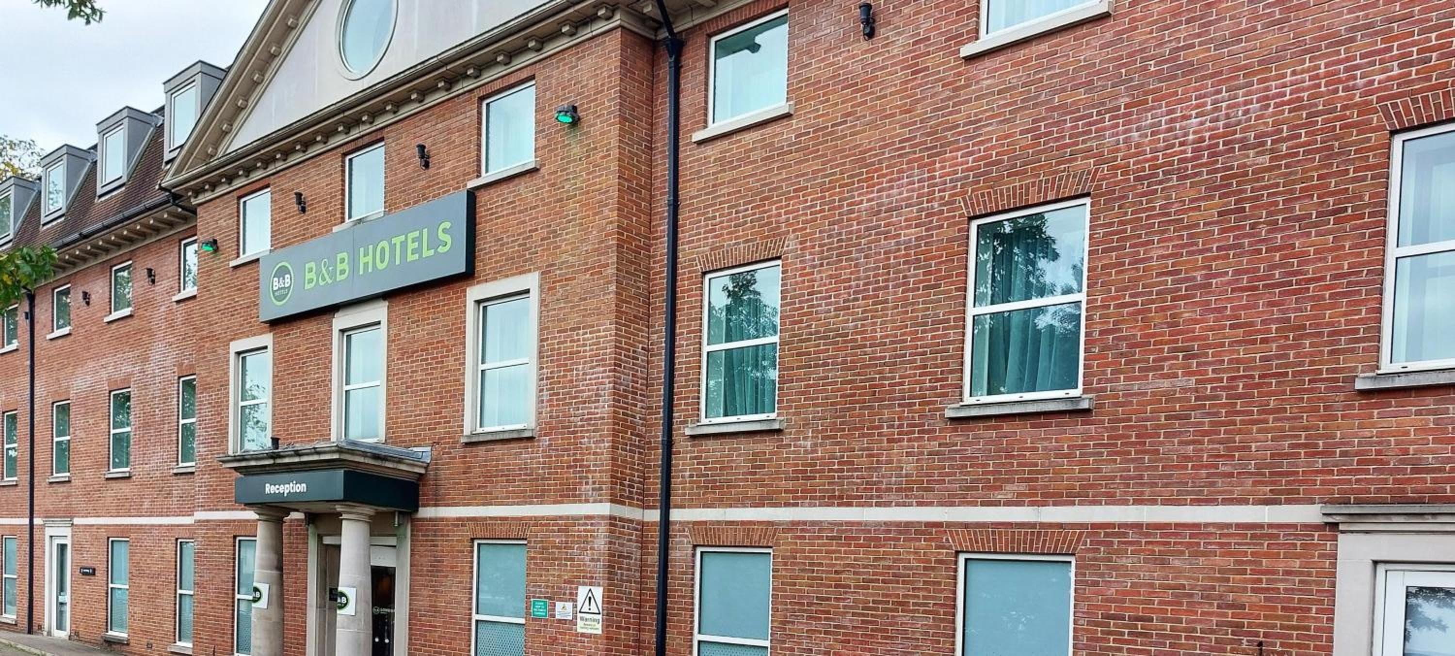 B&B HOTEL London Heathrow