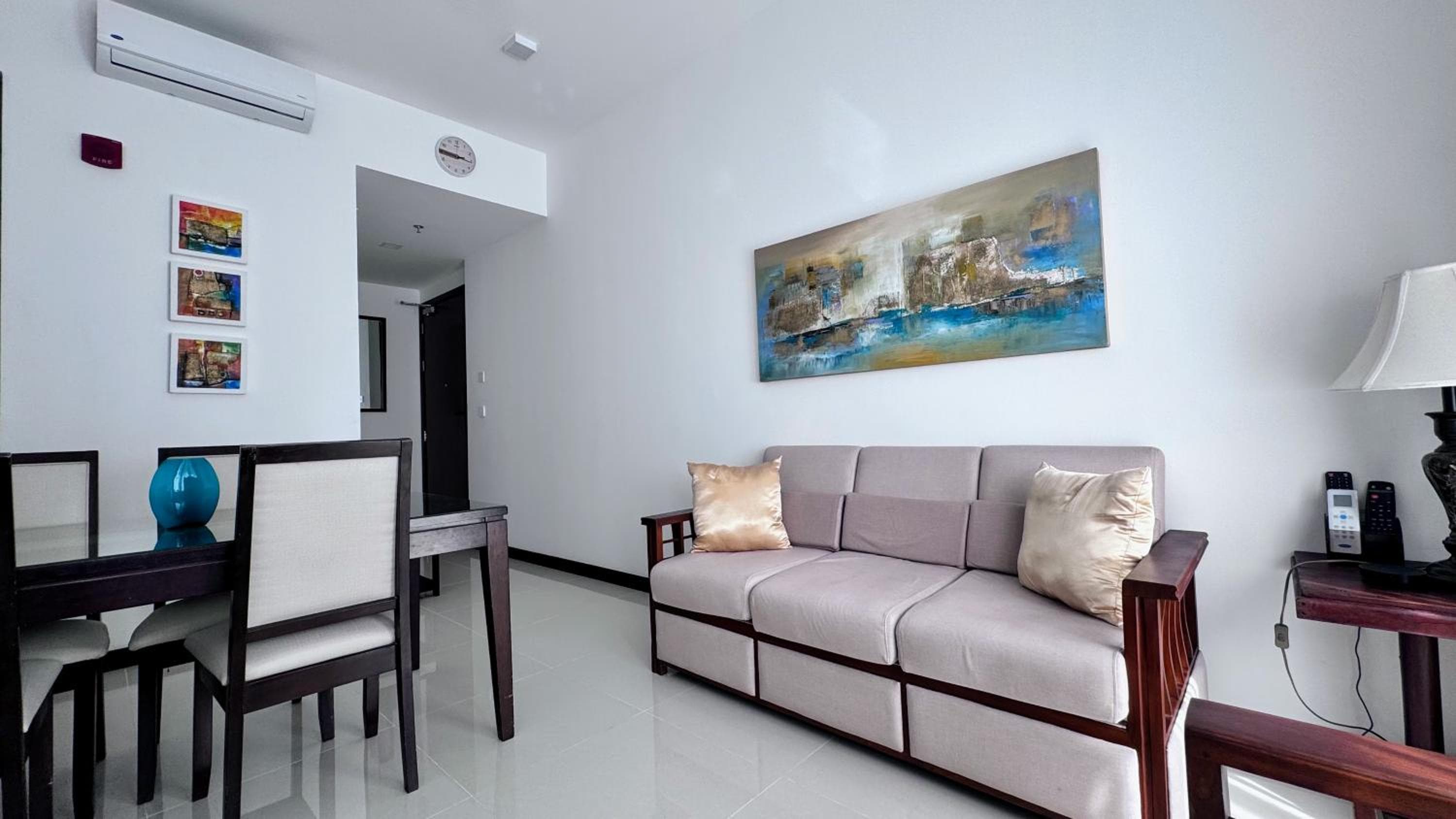 Tri-Zen Urban Retreat by Serviced Apartments LK