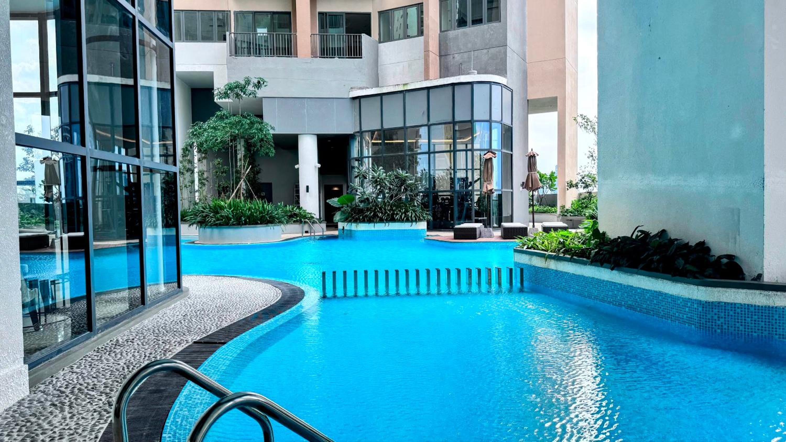 Tri-Zen Urban Retreat by Serviced Apartments LK
