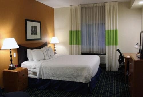 Fairfield Inn & Suites by Marriott San Francisco San Carlos