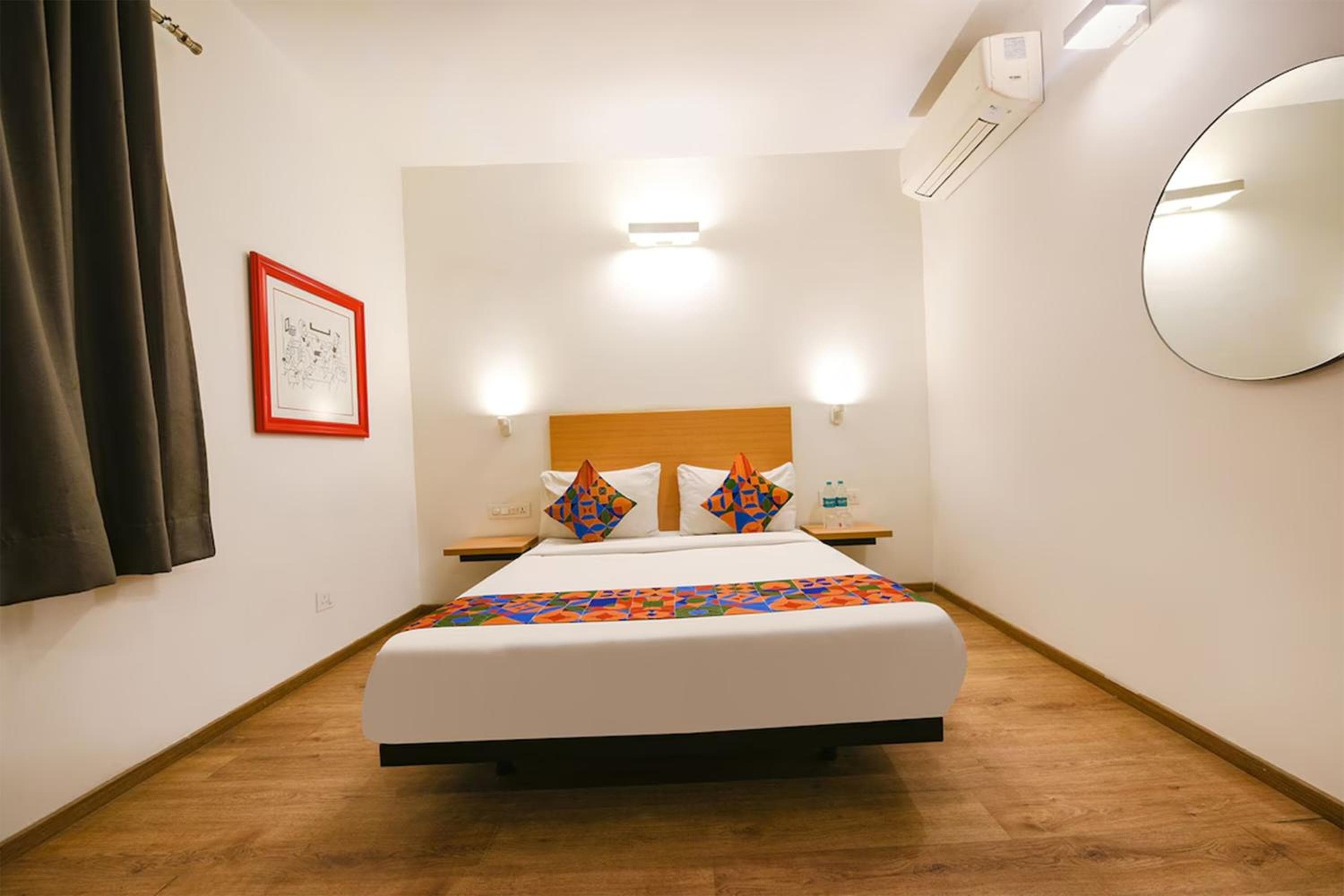 Hotel Crown Inn