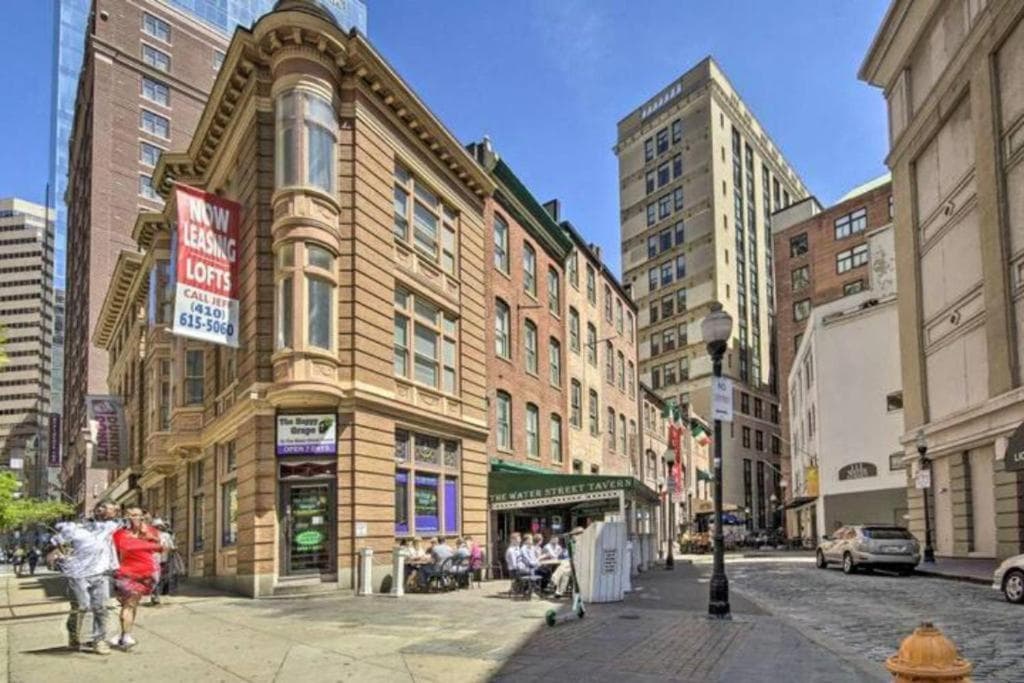 Baltimore executive furnished properties at Inner Harbor Water st