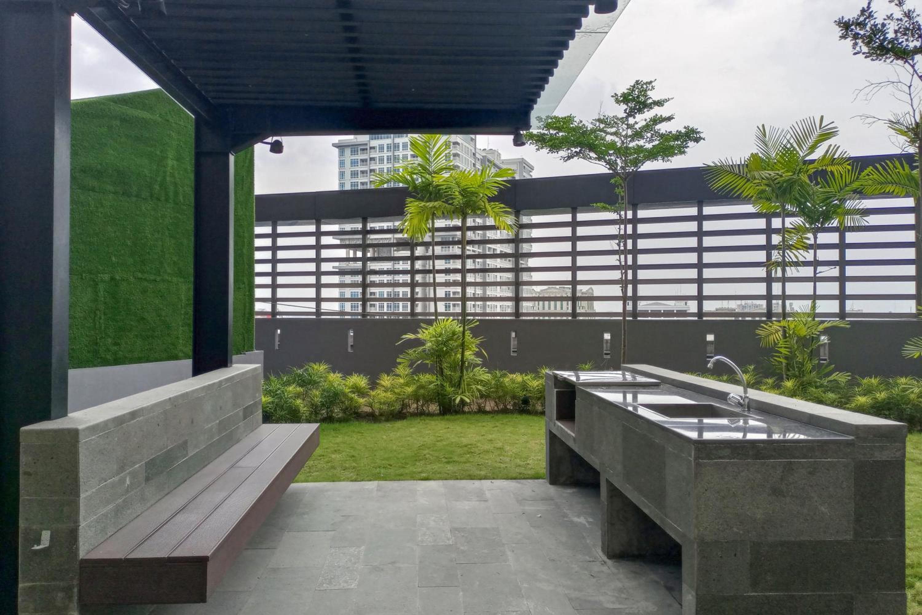 Minimalist and Comfort Studio Podomoro City Deli Medan Apartment By Travelio