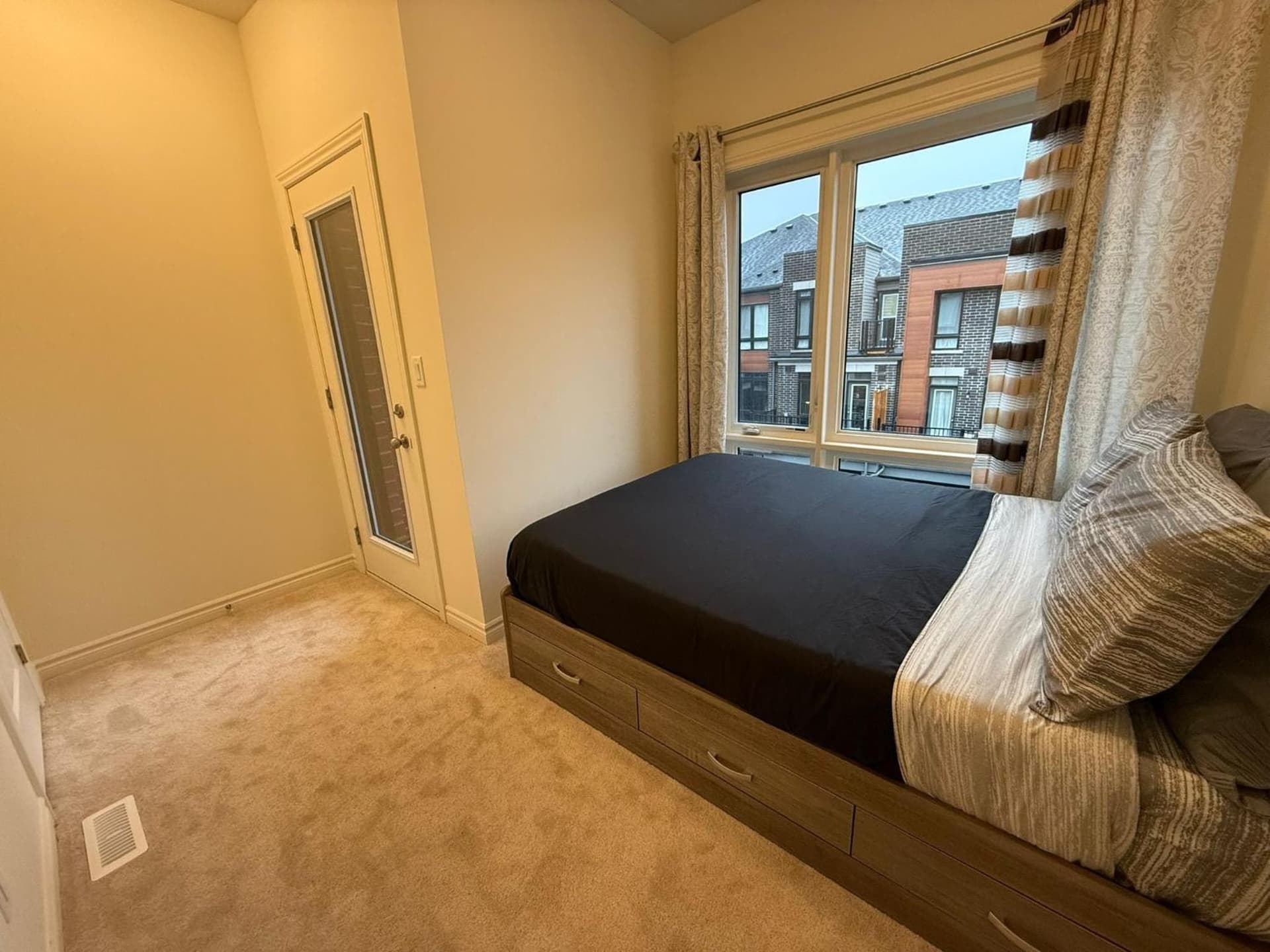 Premium 4BR Villa in Ajax