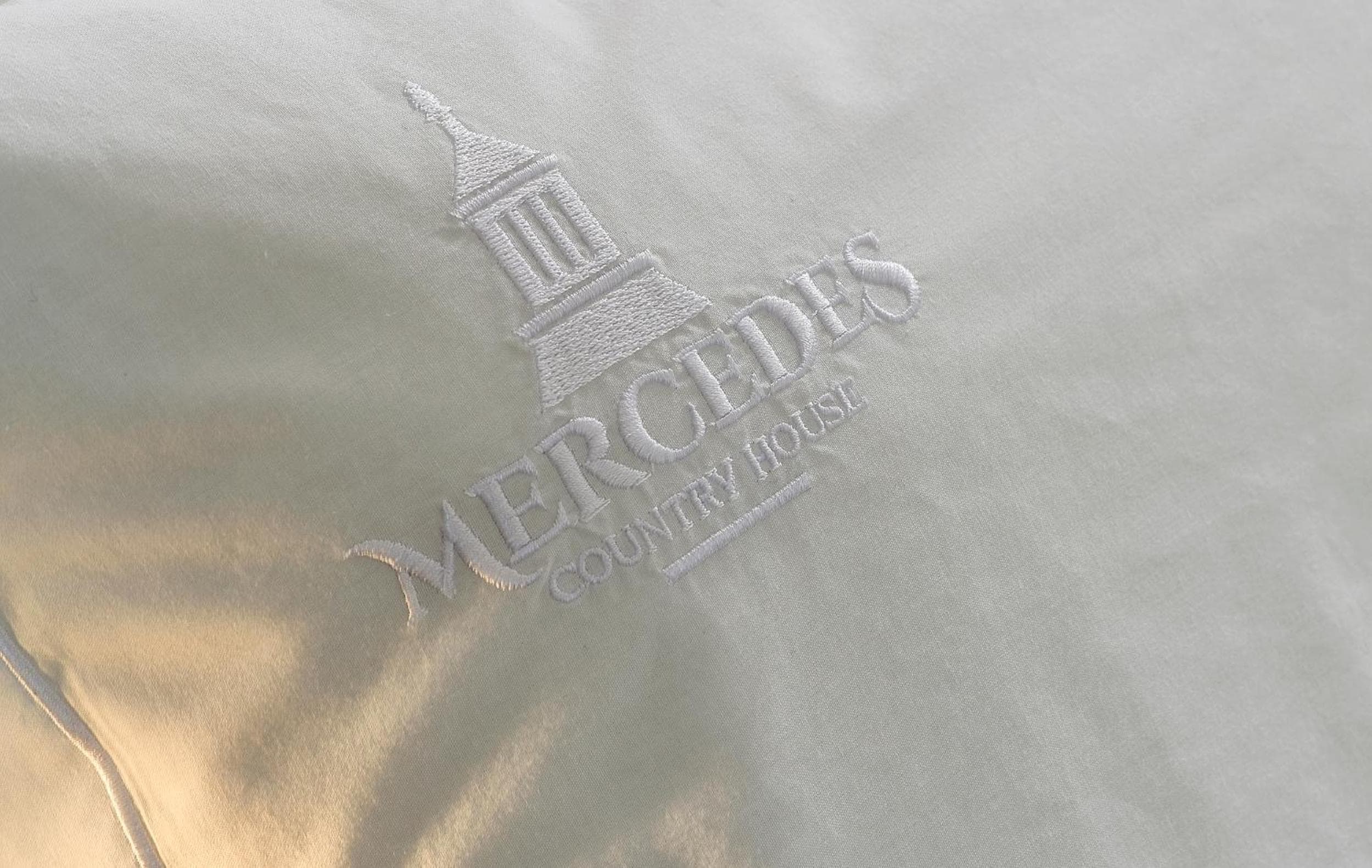 Mercedes Country House