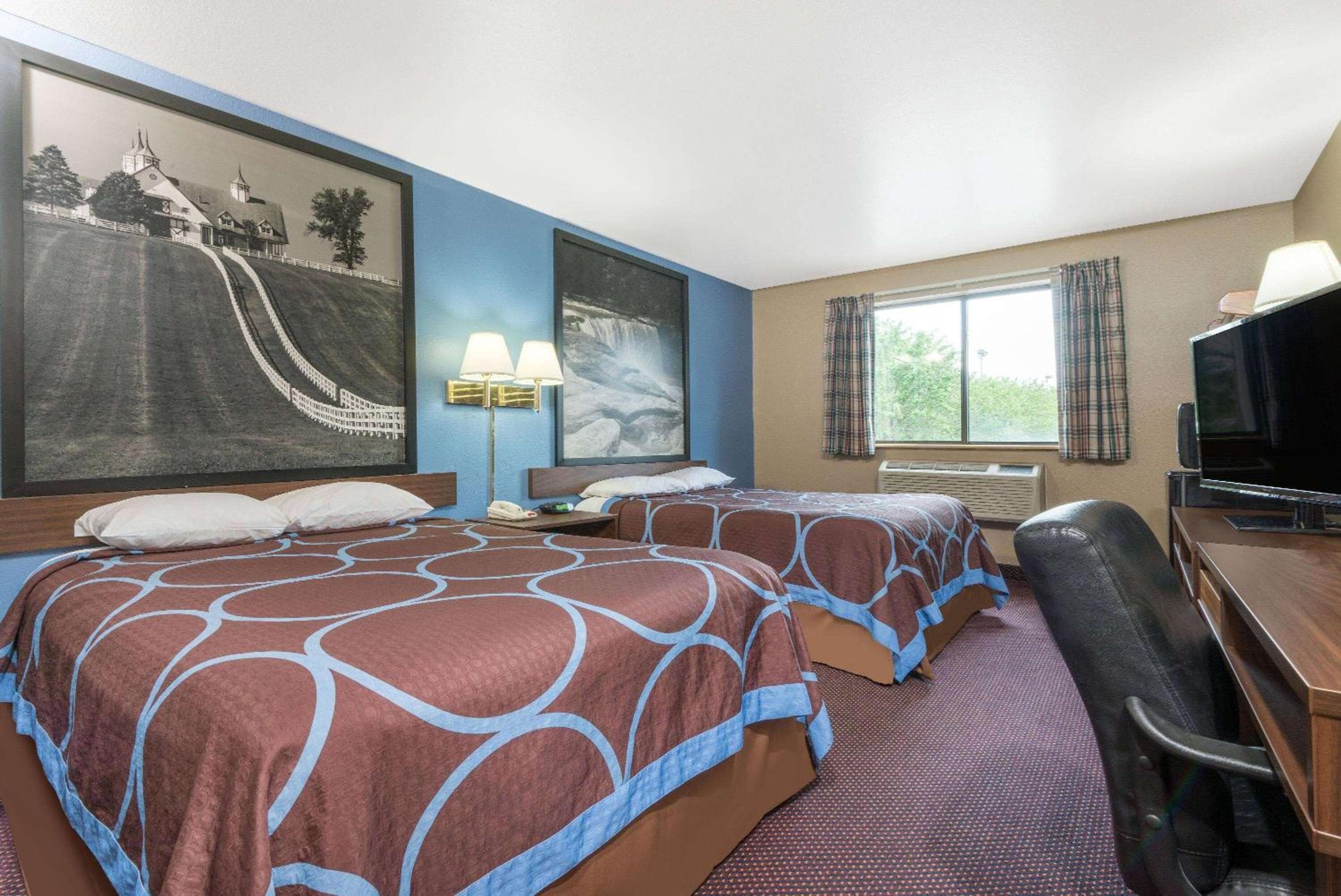 Super 8 by Wyndham Corbin KY