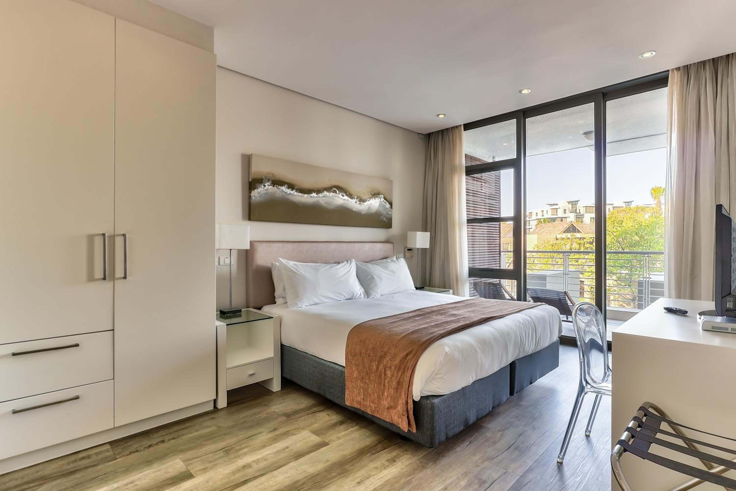Lawhill Luxury Apartments - V & A Waterfront