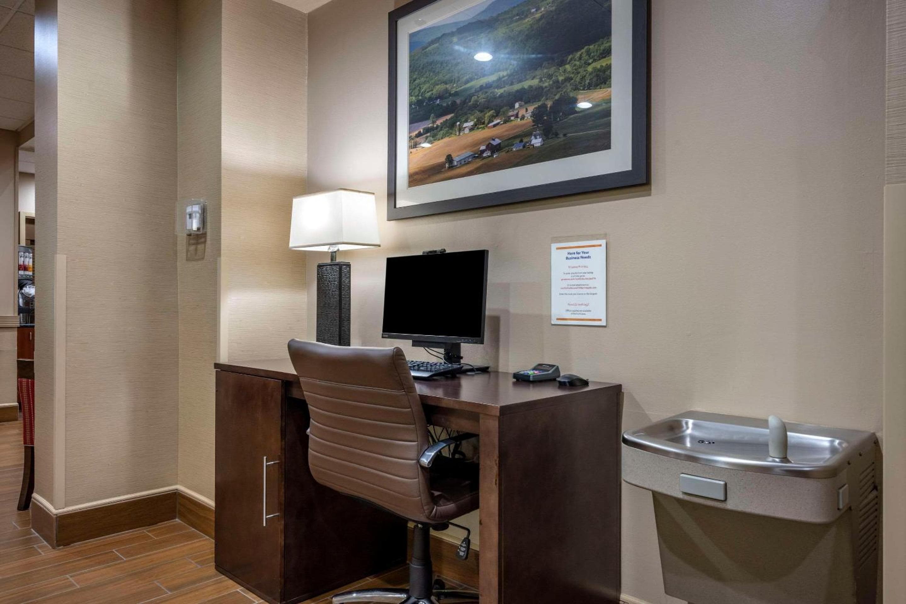 Comfort Suites State College near Penn State - Steps Away from PSU!