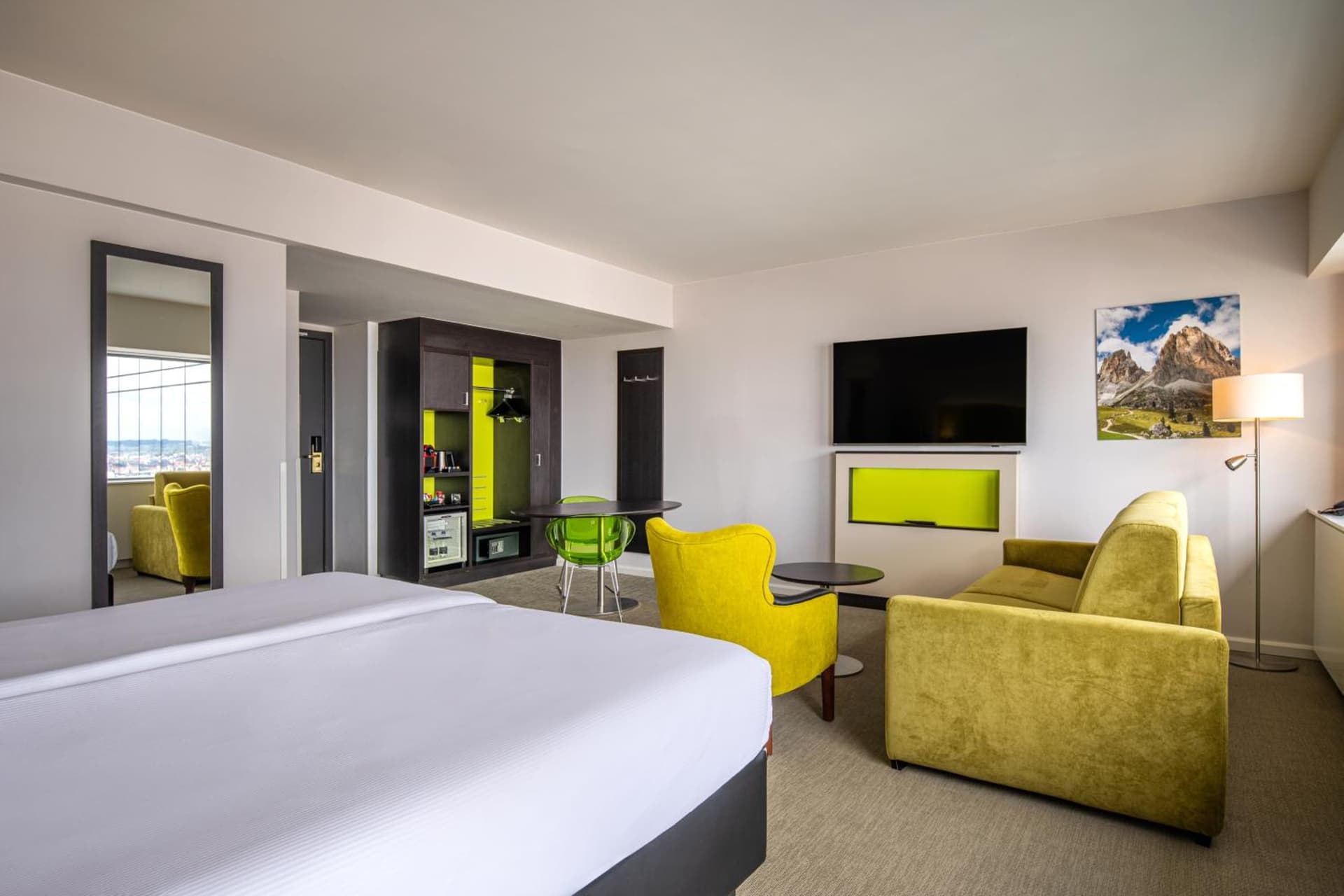 hotel room