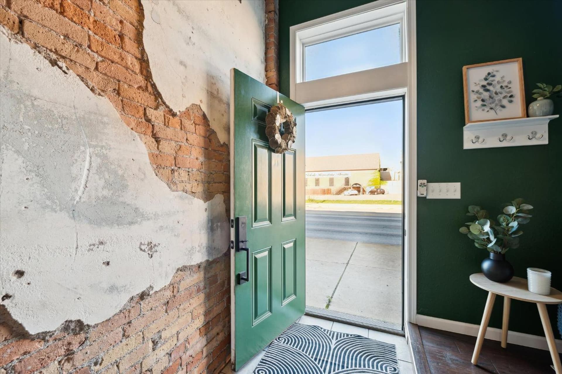 NEW! Luxury Townhome Walkable to everything Downtown Toledo has to offer!
