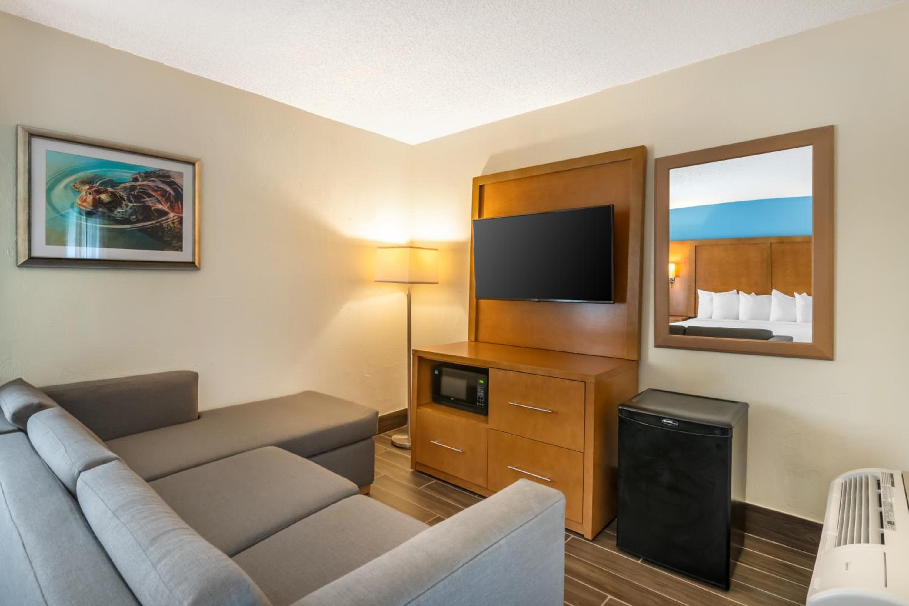 Tropical Winds Resort Hotel