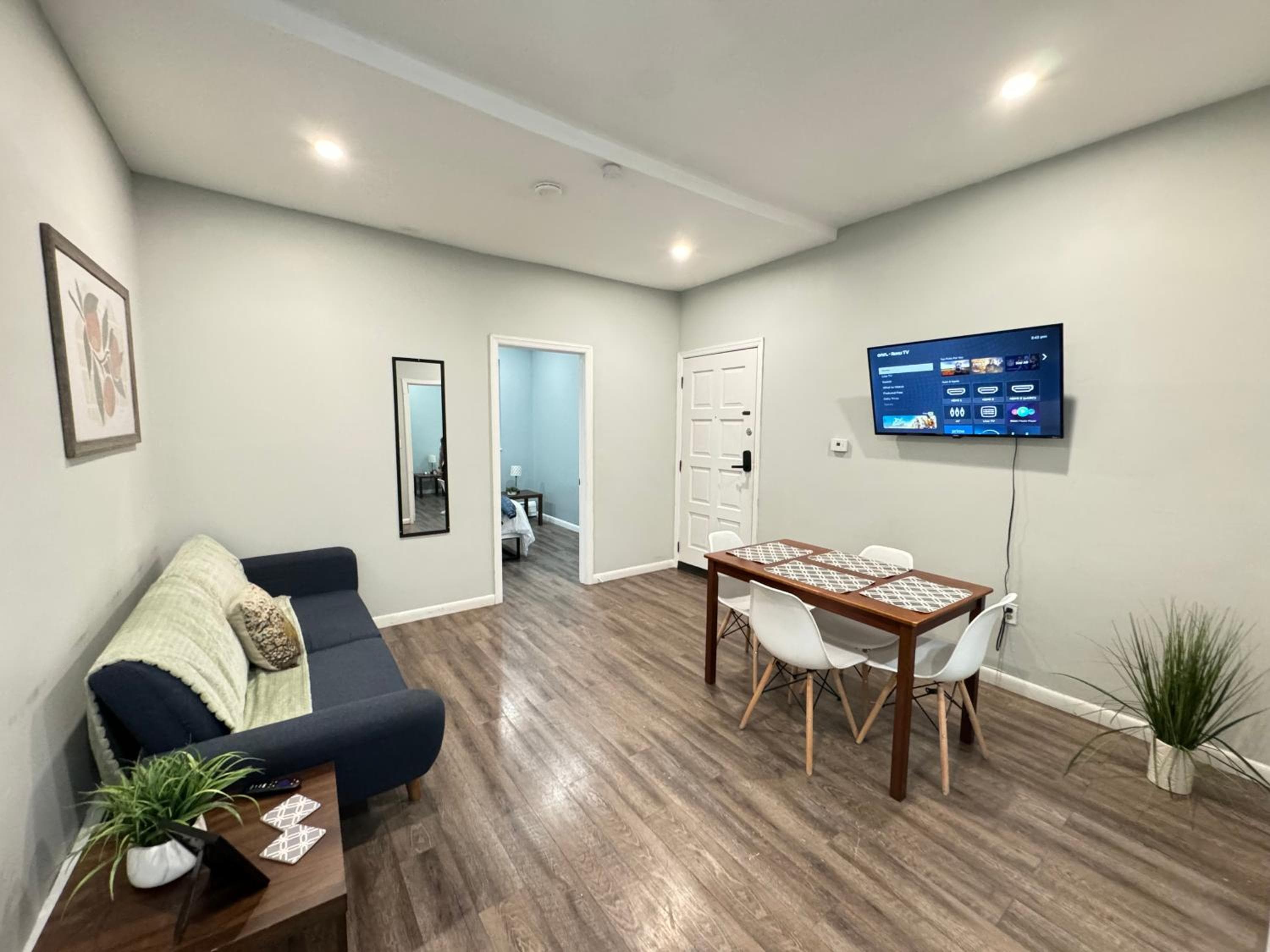 Modern 3 bed 2 bath Near NYC