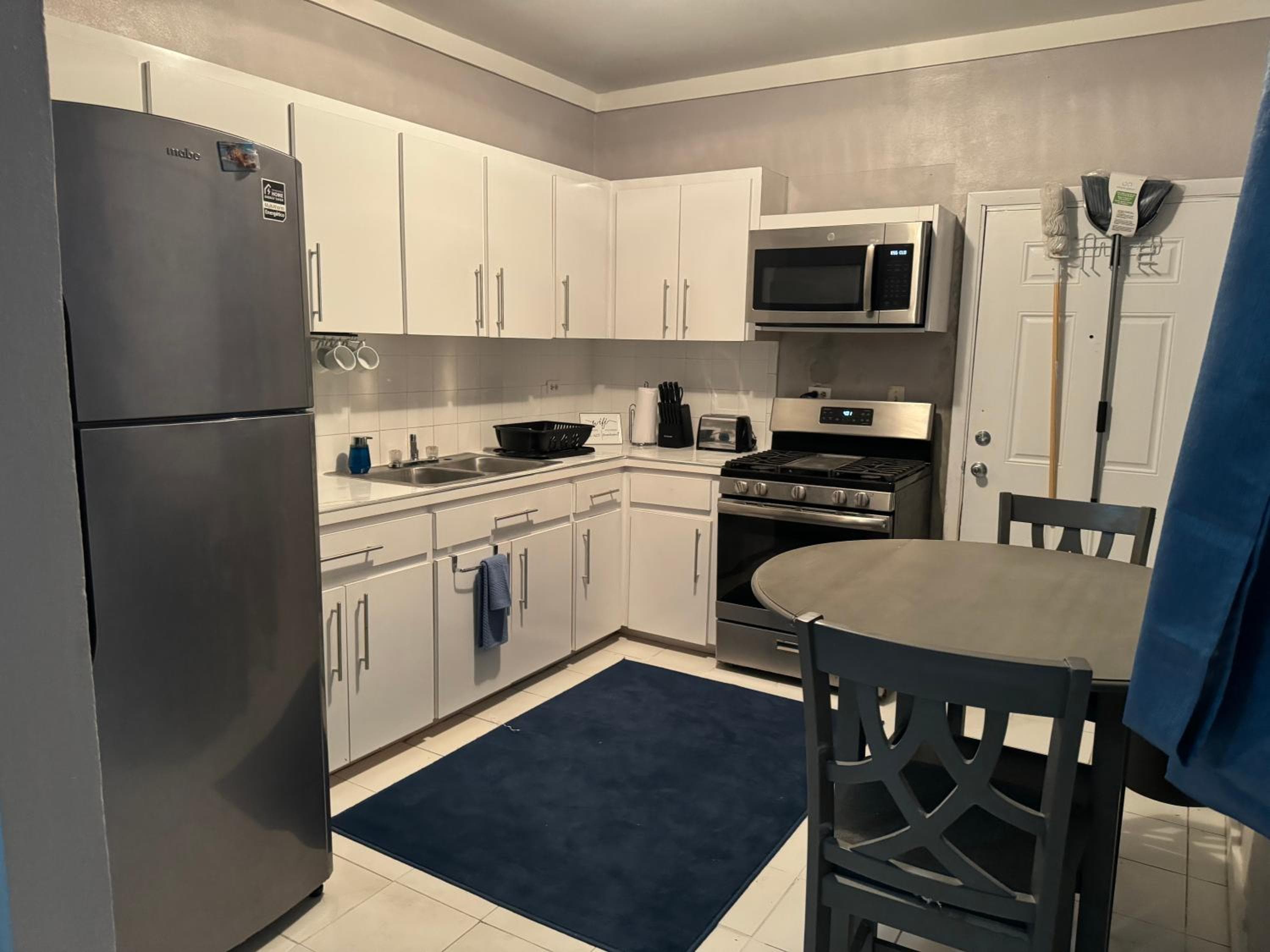 Kozy Bahamas Getaway 25mins from Airport & USA Embassy