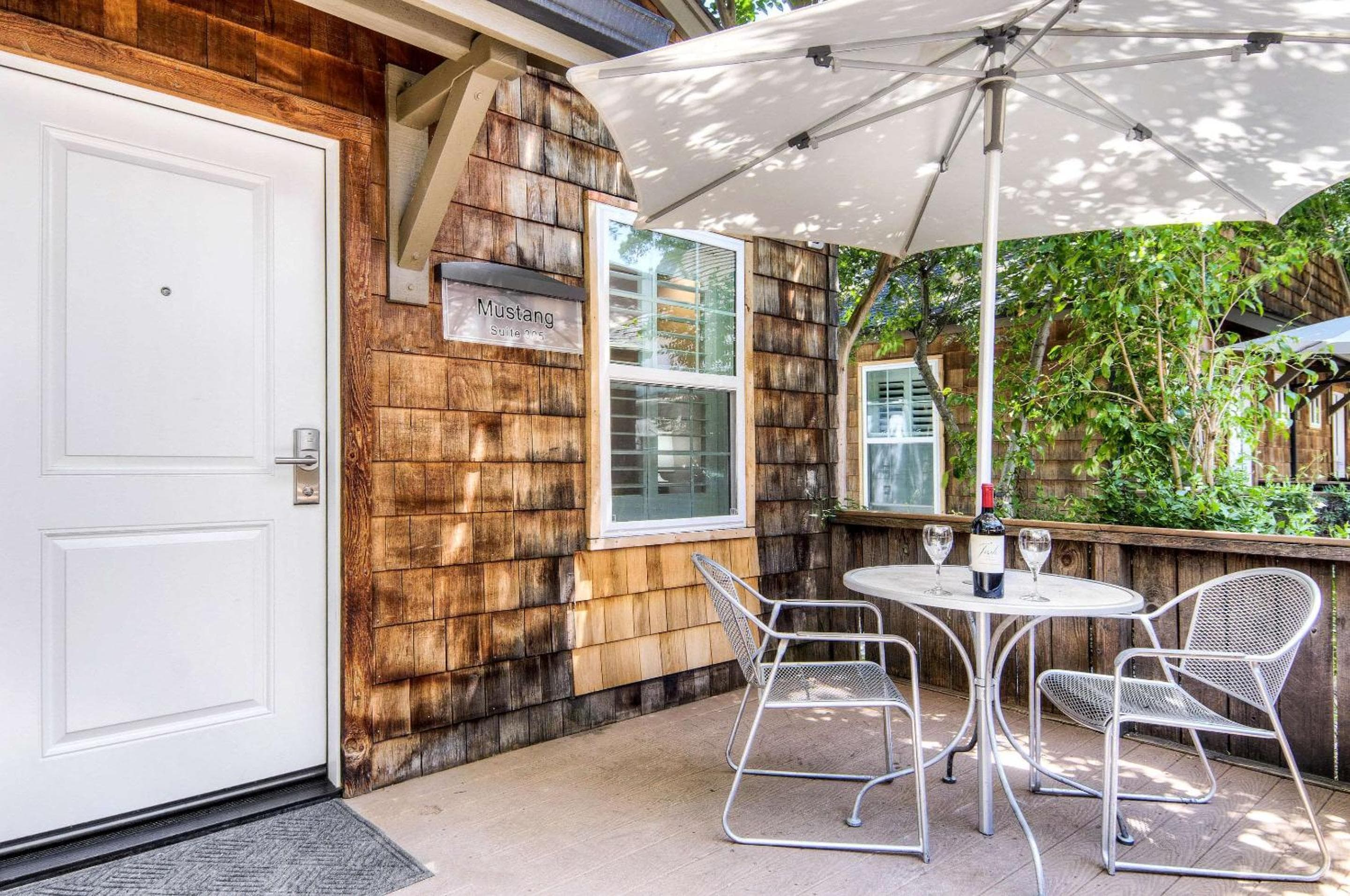 Aggie Inn, an Ascend Collection Hotel