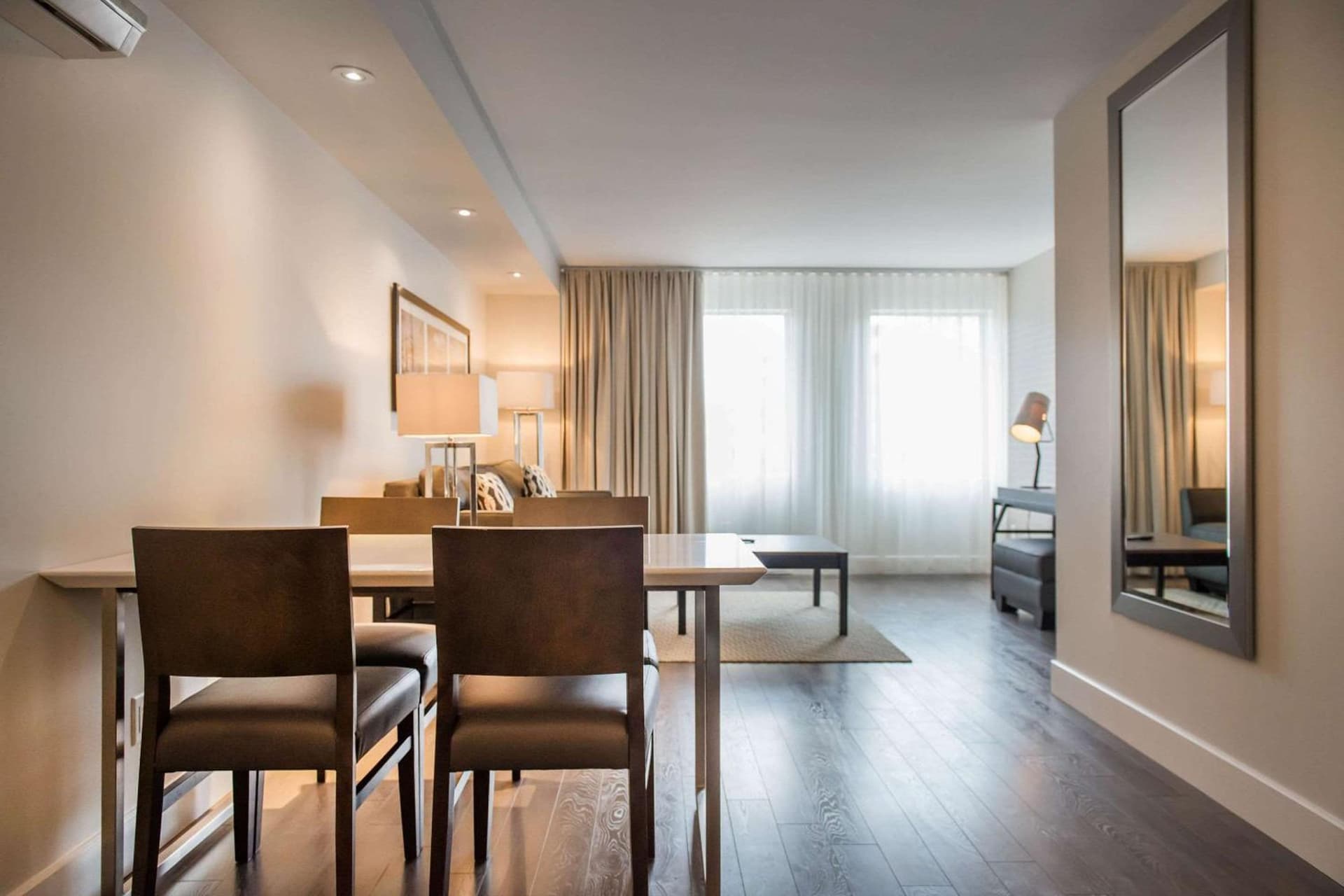 Les Suites Victoria, an Ascend Collection Hotel