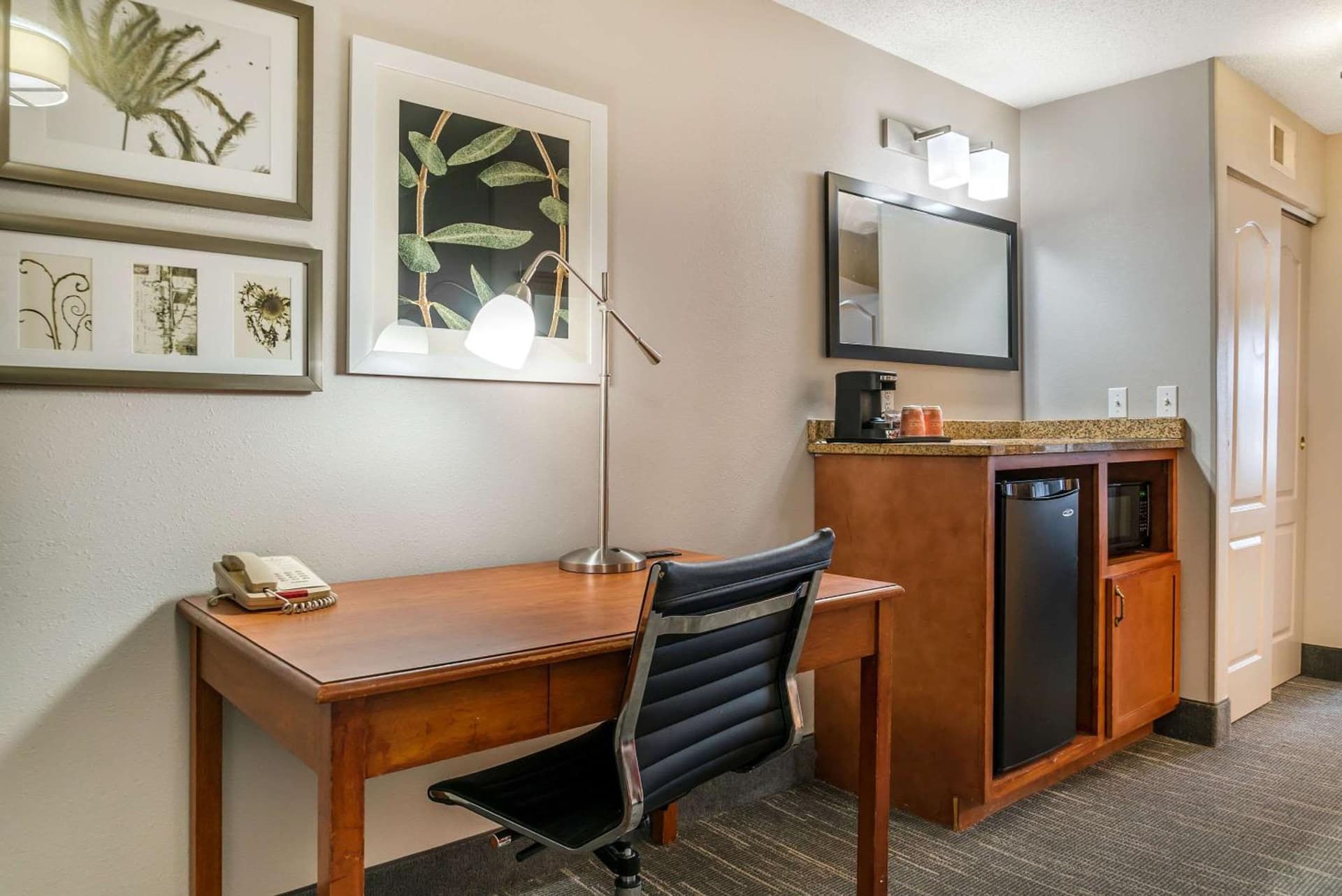 Country Inn & Suites by Radisson, Rossford - Toledo South
