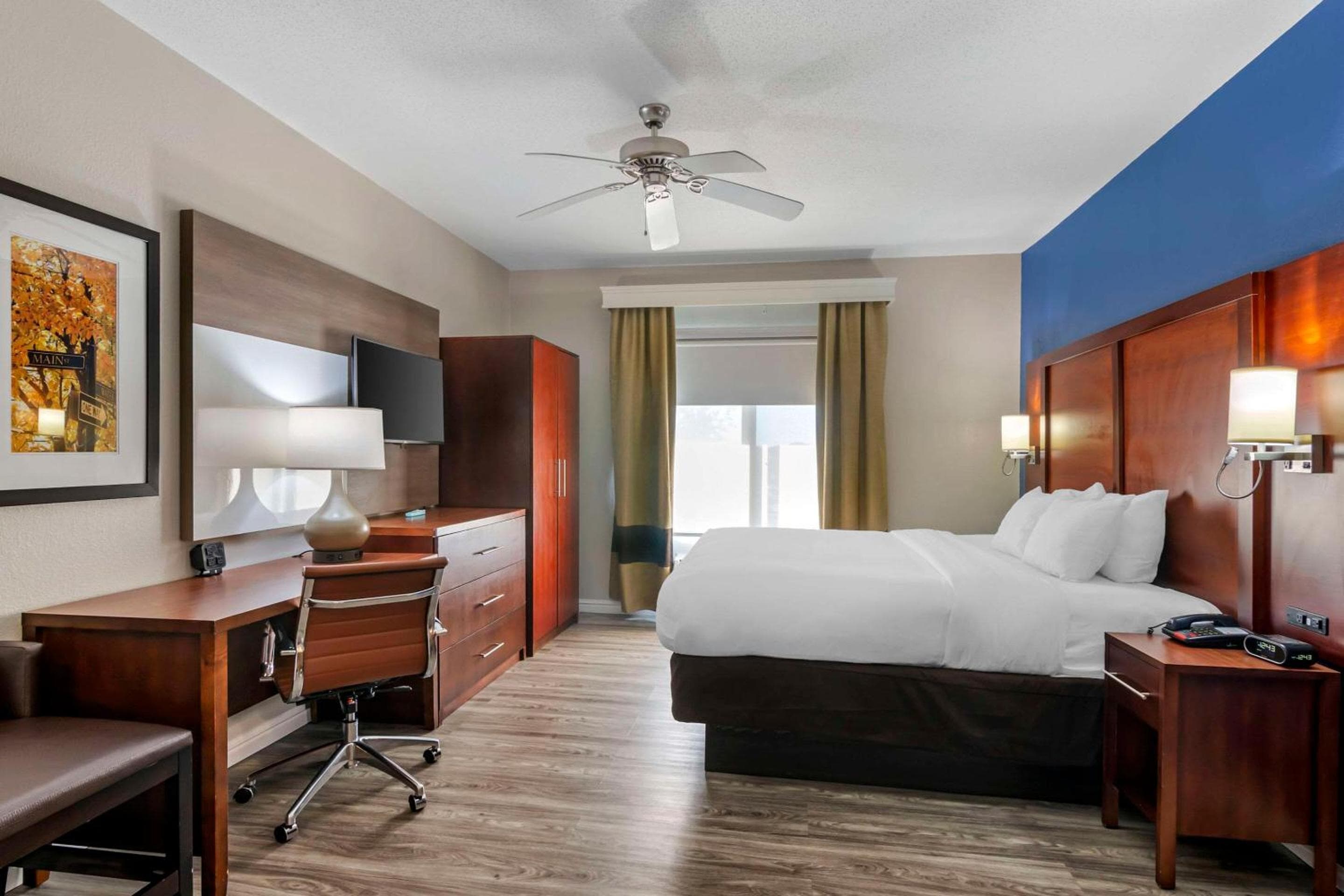 Comfort Suites St Charles-St Louis
