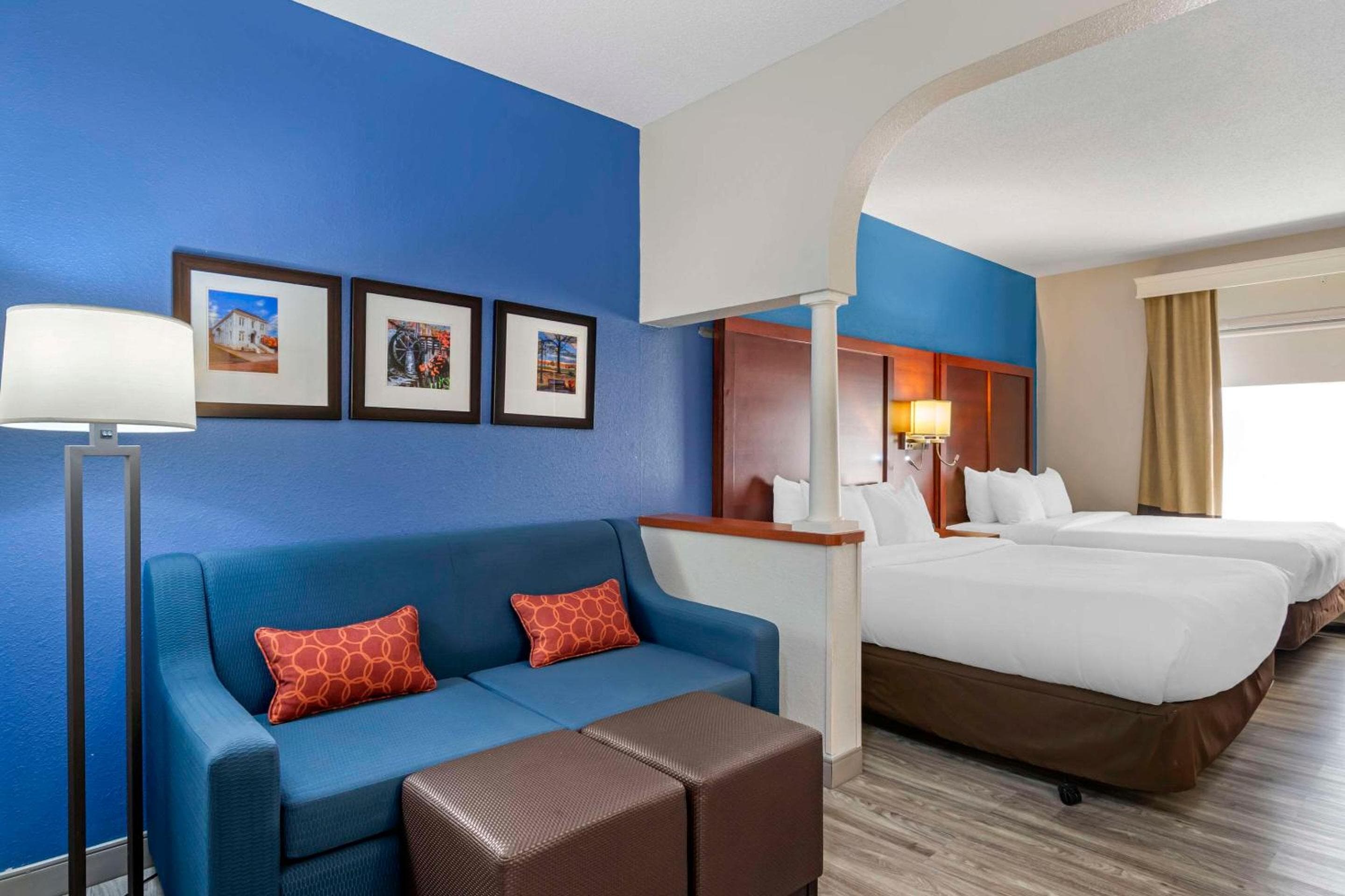 Comfort Suites St Charles-St Louis